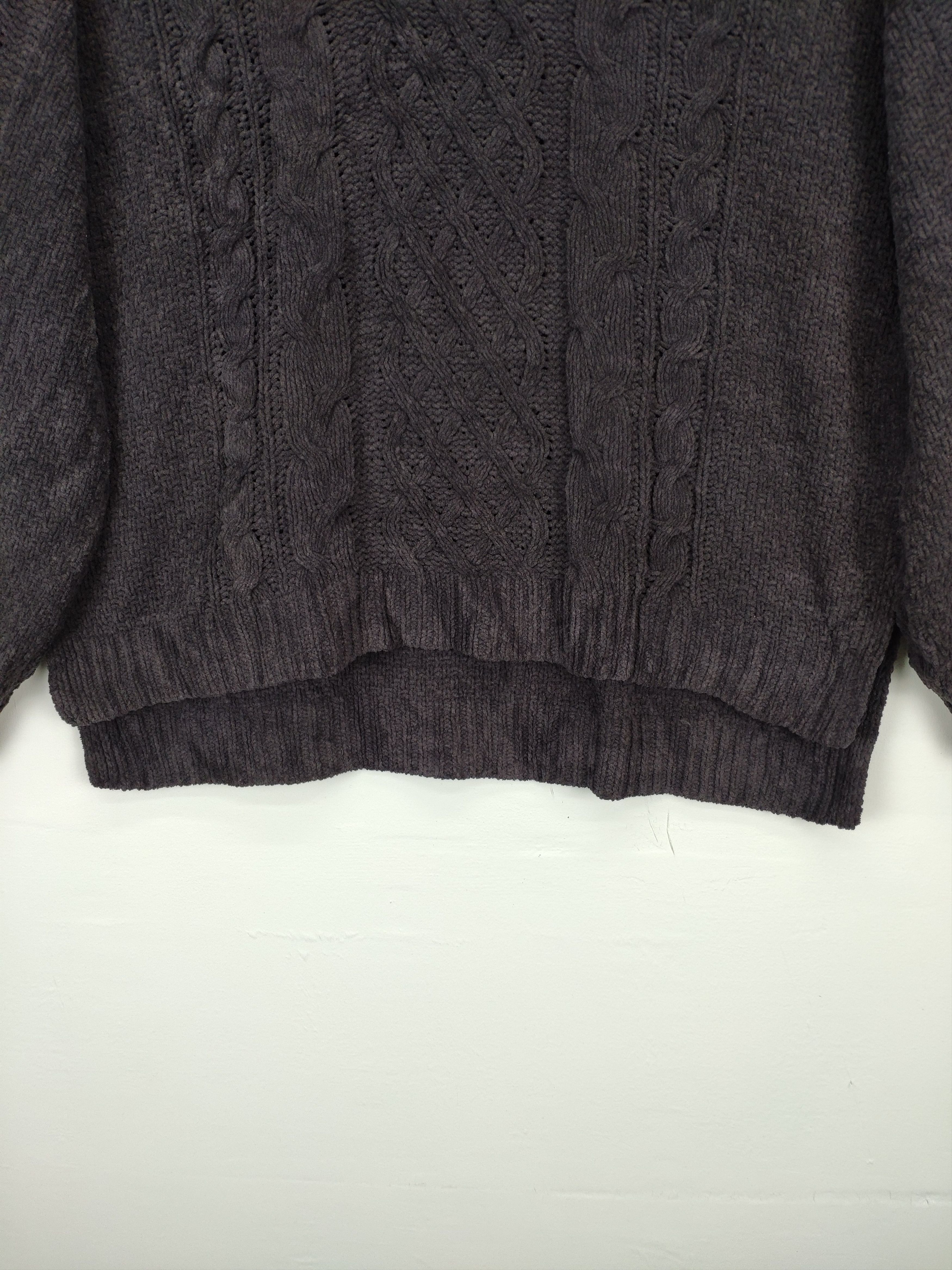 Aran Isles Knitwear × Japanese Brand × Vintage Vintage Wool Sweater Cable Knit V Neck Size L / US 10 / IT 46 - 6 Thumbnail