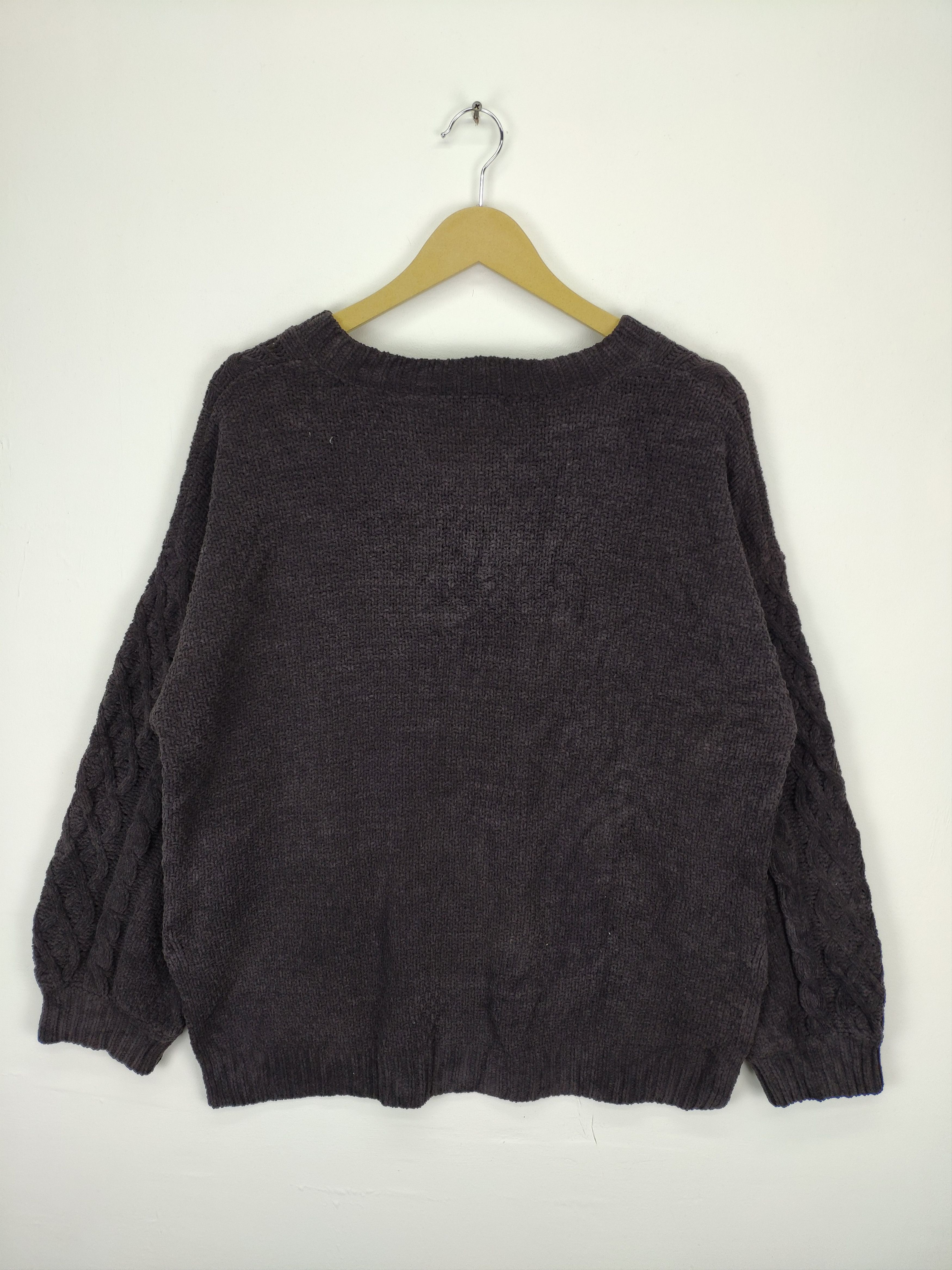 Aran Isles Knitwear × Japanese Brand × Vintage Vintage Wool Sweater Cable Knit V Neck Size L / US 10 / IT 46 - 12 Thumbnail