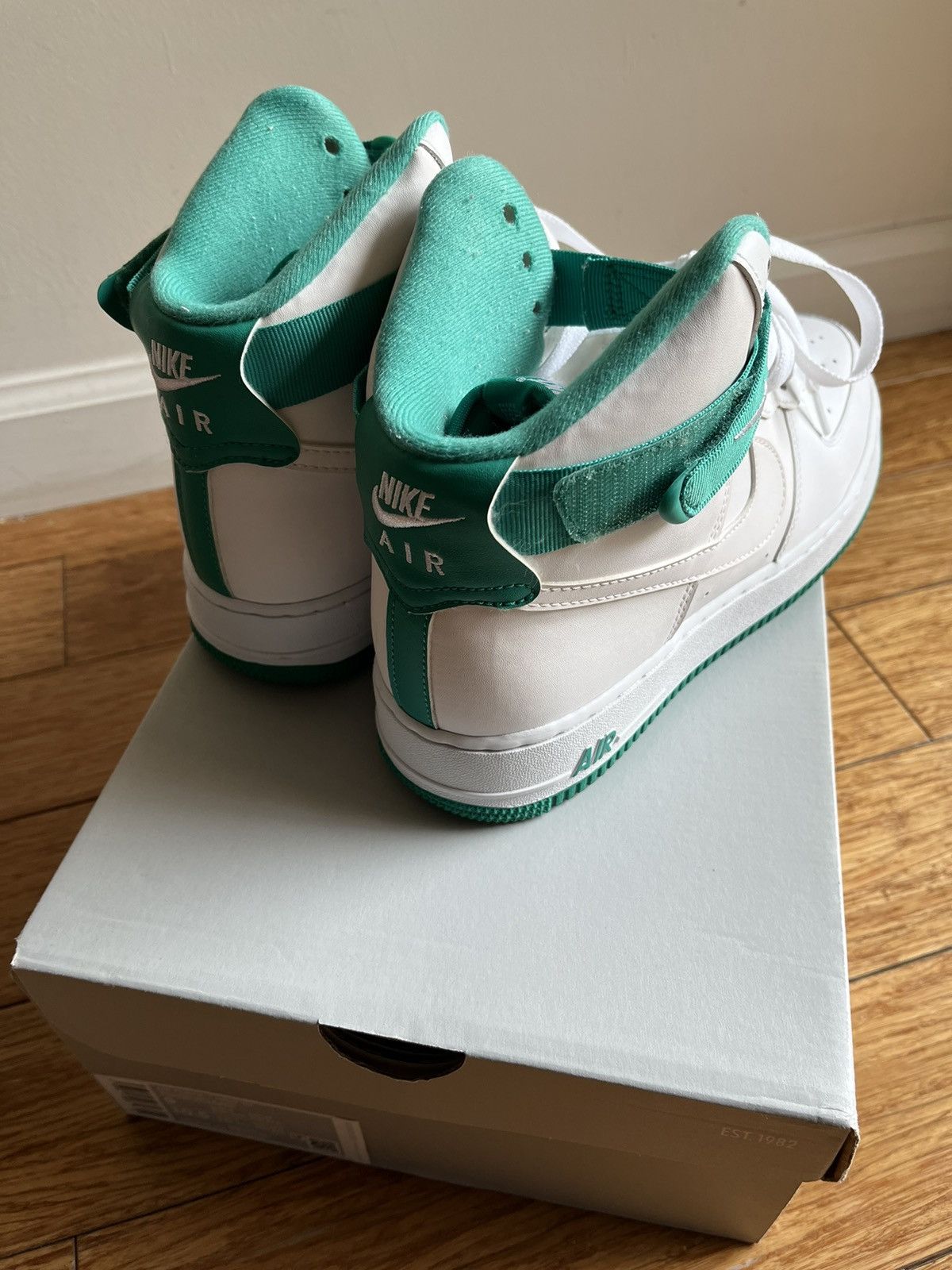 Nike Nike Air Force 1 high Neptune green US9 Size US 9 / EU 42 - 2 Thumbnail