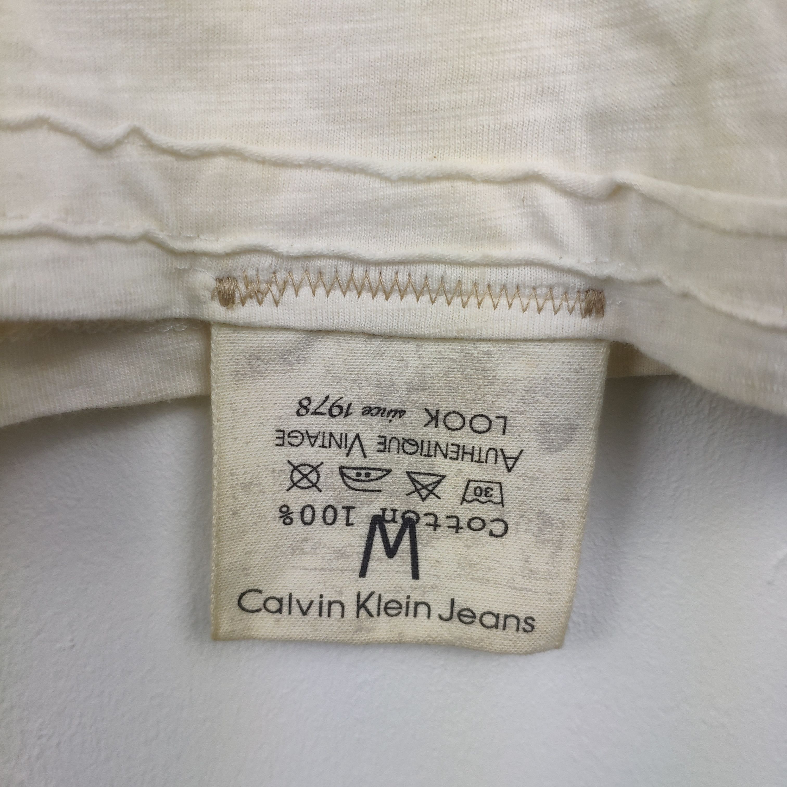 Calvin Klein × Vintage Vintage Calvin Klein Jeans T Shirt Size US M / EU 48-50 / 2 - 3 Thumbnail