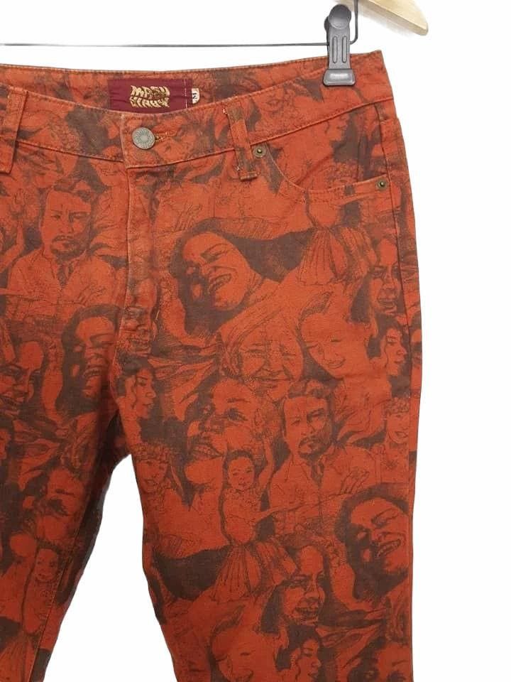 Japanese Brand JAPAN MASH MANIA FAMILY POTRAIT ALL PRINT BOOTCUT PANTS Size US 28 / EU 44 - 5 Thumbnail