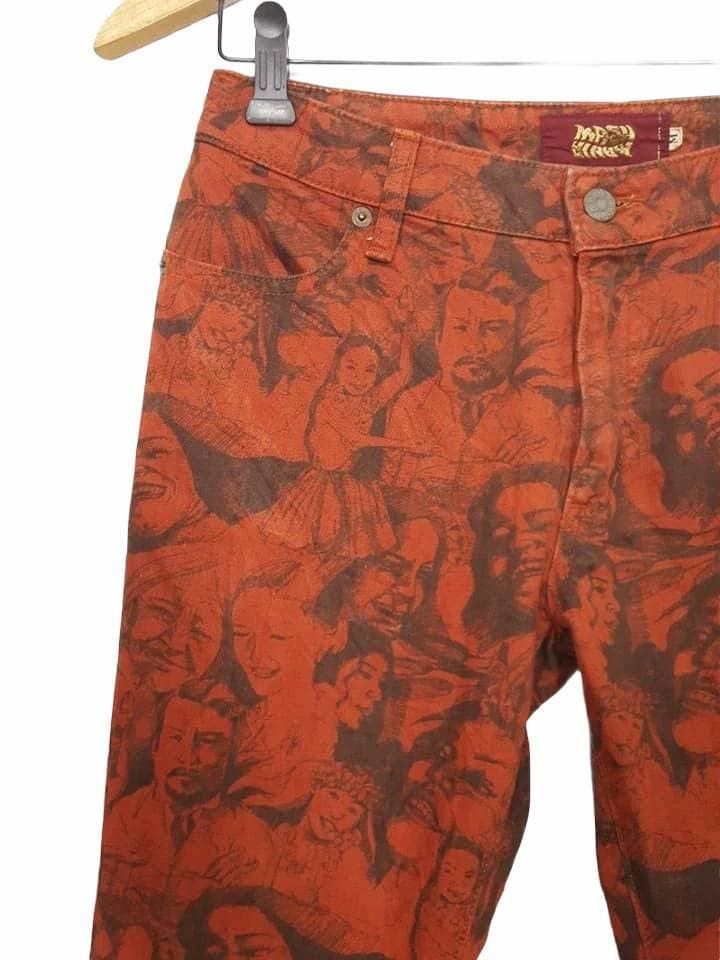 Japanese Brand JAPAN MASH MANIA FAMILY POTRAIT ALL PRINT BOOTCUT PANTS Size US 28 / EU 44 - 4 Thumbnail