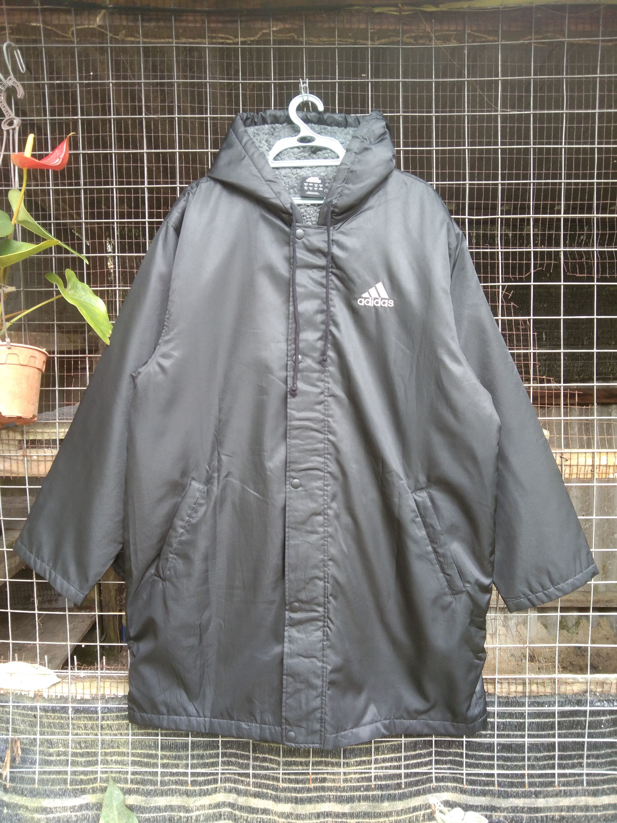 Adidas ADIDAS MEN'S SHERPA PARKA JACKET Size US L / EU 52-54 / 3 - 3 Thumbnail