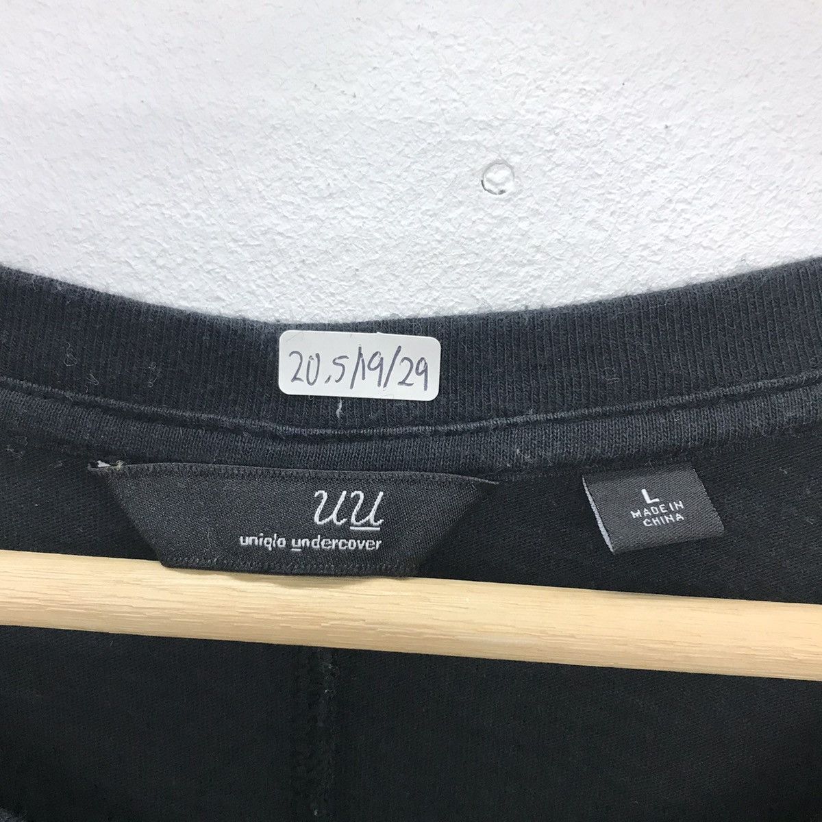 Undercover × Uniqlo Rare!! Undercover X Uniqlo 3Quater Sleeve Tee Size US L / EU 52-54 / 3 - 8 Thumbnail