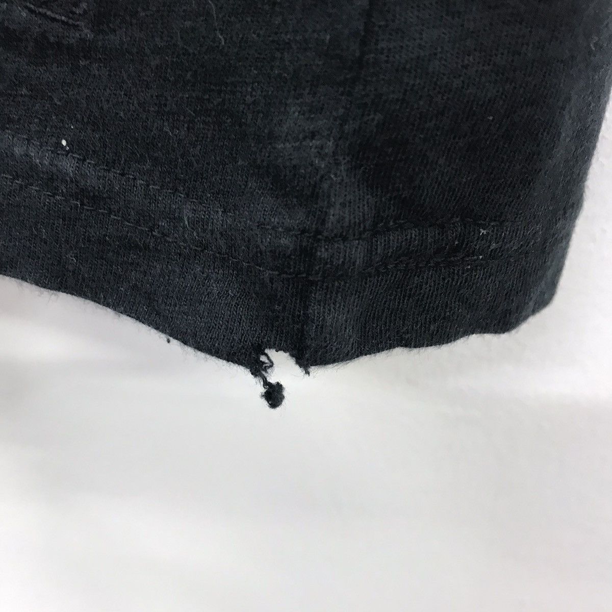 Undercover × Uniqlo Rare!! Undercover X Uniqlo 3Quater Sleeve Tee Size US L / EU 52-54 / 3 - 10 Thumbnail