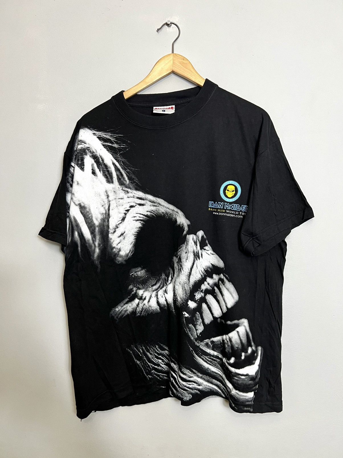Band Tees Rare Vintage 2000 Iron Maiden Eddie Big Head Metal Band Tee Size US L / EU 52-54 / 3 - 1 Thumbnail