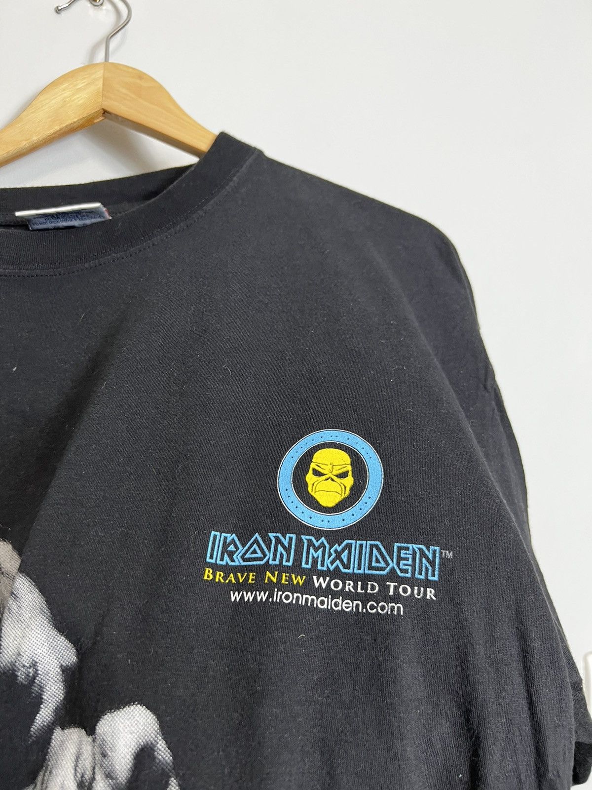 Band Tees Rare Vintage 2000 Iron Maiden Eddie Big Head Metal Band Tee Size US L / EU 52-54 / 3 - 7 Thumbnail