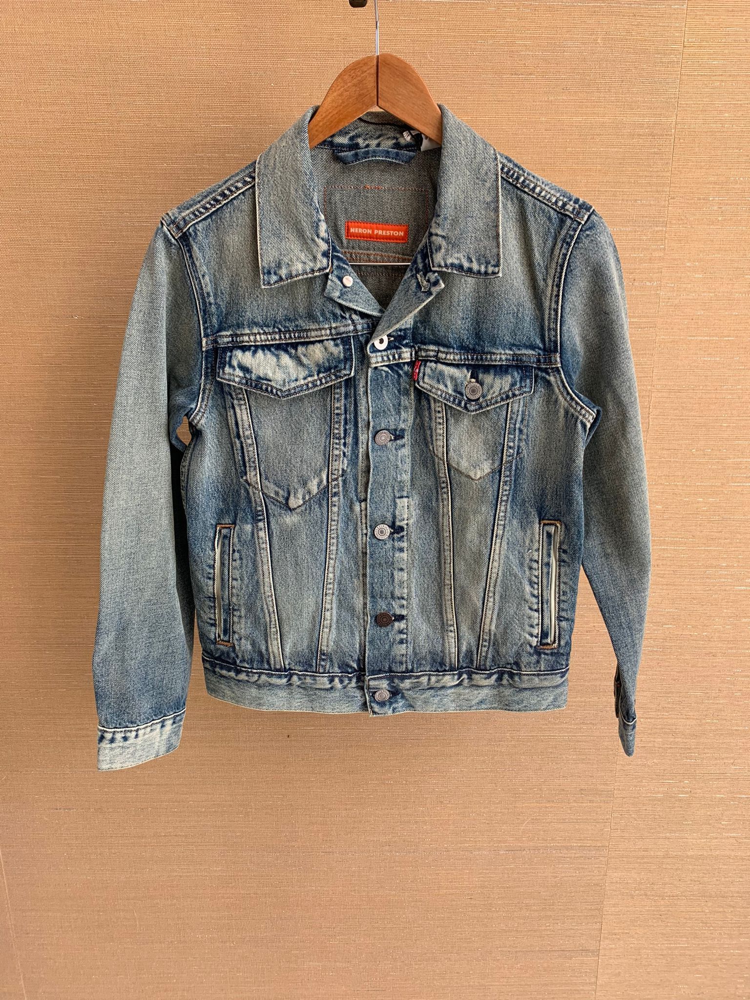 Image of Heron Preston Levis Trucker Denim Jacket In Vintage Blue, Men's (Size XS)