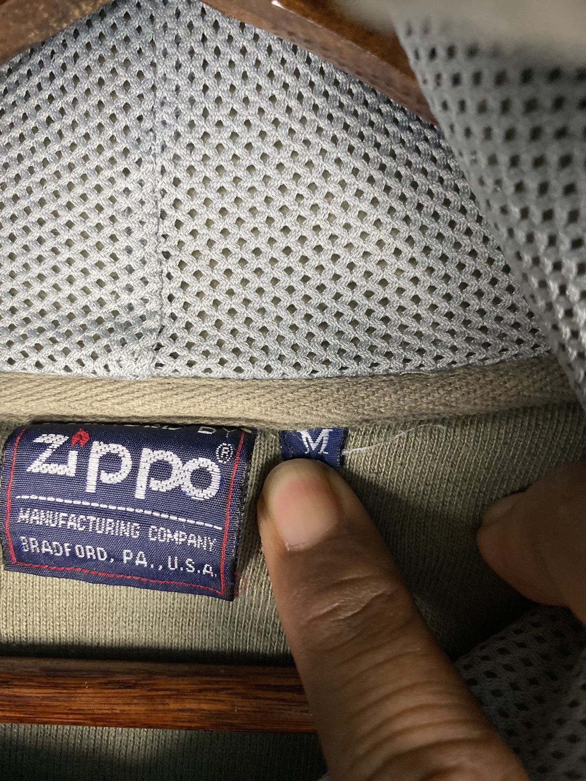 Zippo Vintage Zippo Hoodie Size US M / EU 48-50 / 2 - 8 Thumbnail