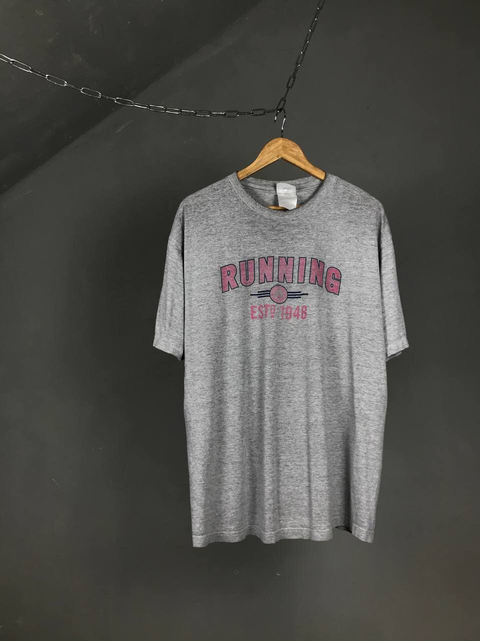 Vintage Adidas vintage streetwear center logo tee Size US XL / EU 56 / 4 - 1 Thumbnail
