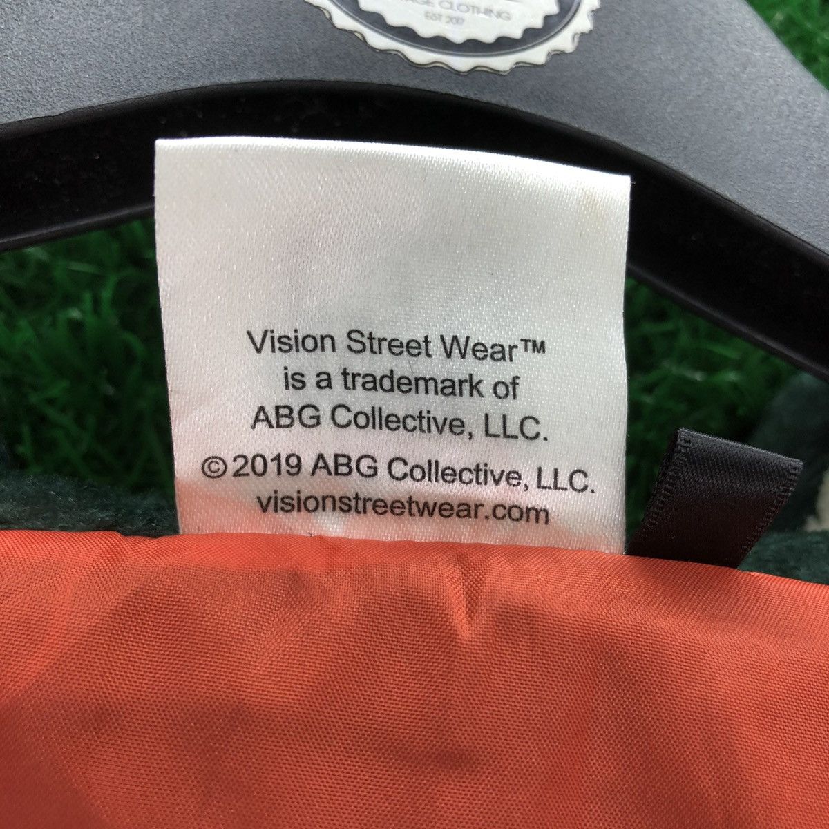 Vision Streetwear Vision Streetwear Big Logo Velvet Sweater Zipper Hoodie Size US XXL / EU 58 / 5 - 15 Thumbnail