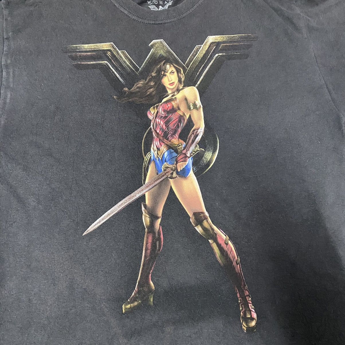 DC Comics Gal Gadot Wonder woman Tee Size US M / EU 48-50 / 2 - 1 Thumbnail