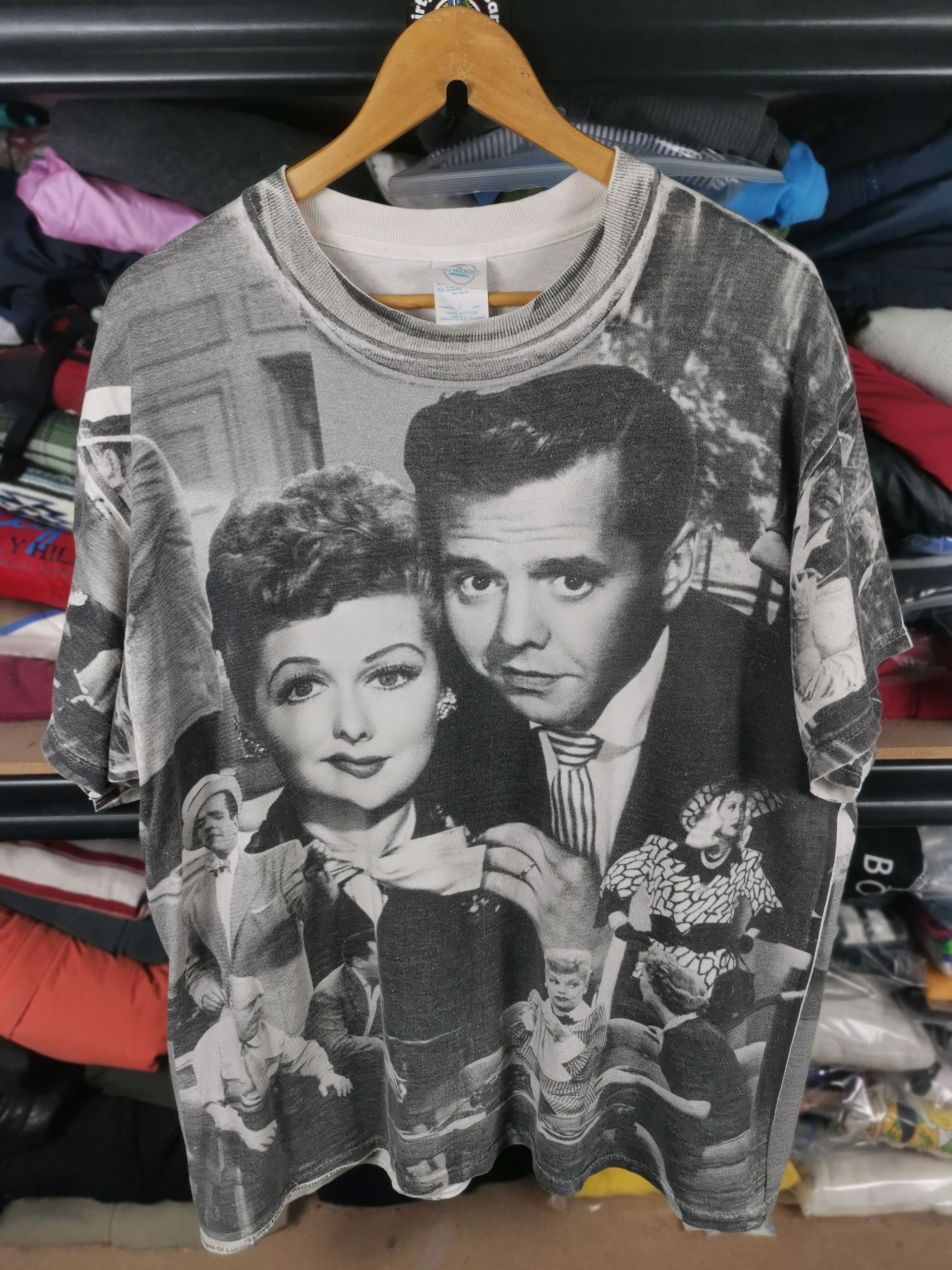 Vintage Vintage 90s I Love Lucy Fullprint Tee Tshirt Size US XL / EU 56 / 4 - 1 Thumbnail