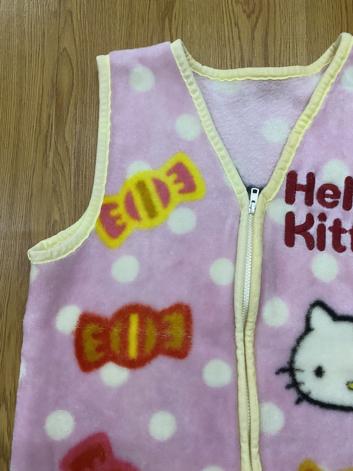 Japanese Brand × Vintage Hello Kitty Big Logo Fleece Vest Size M / US 6-8 / IT 42-44 - 5 Thumbnail