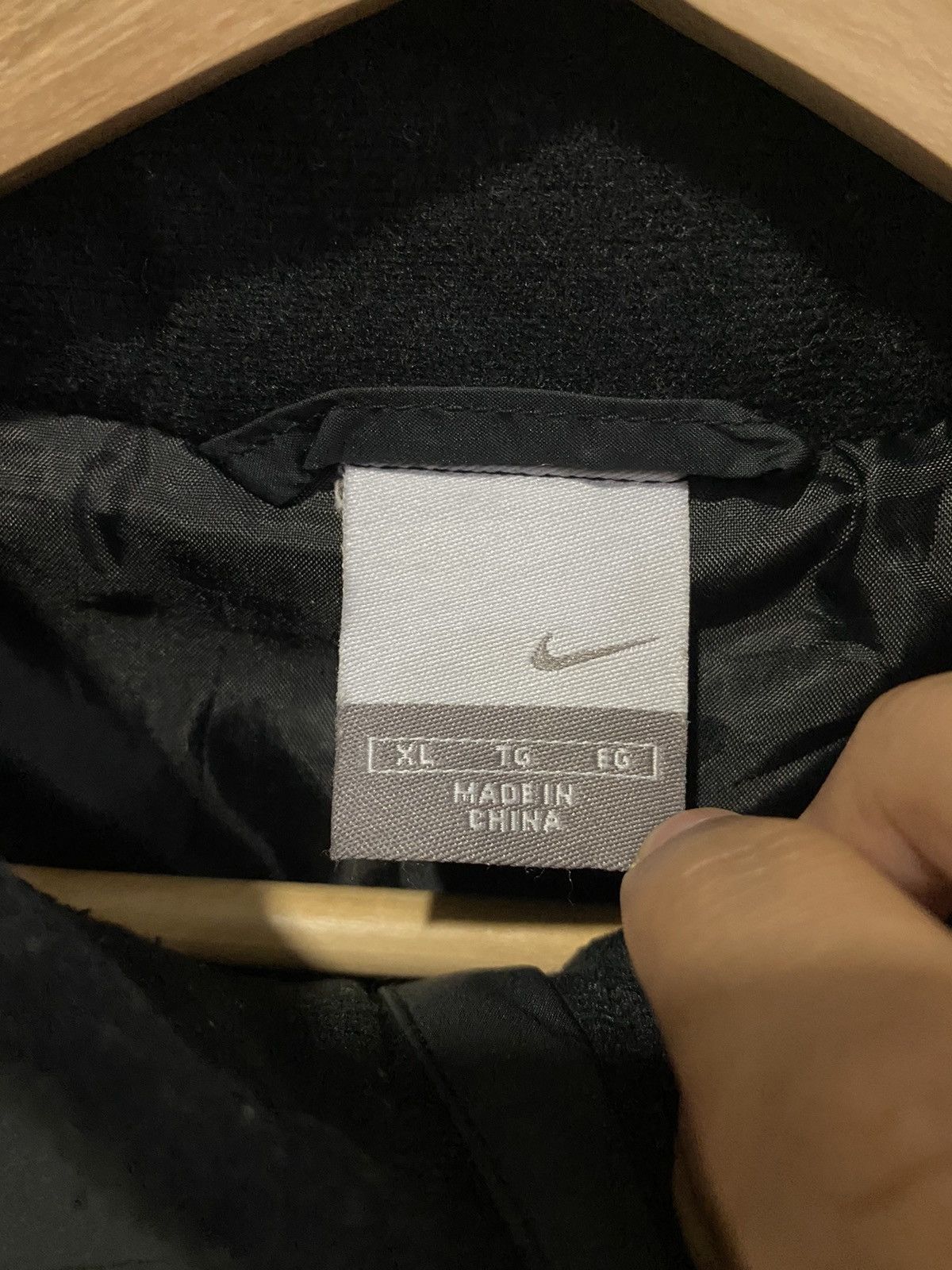 Nike 🔥VINTAGE 90s NIKE SUN FADED BLACK PUFFER JACKET Size US L / EU 52-54 / 3 - 10 Thumbnail