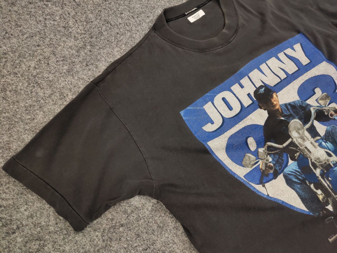 Band Tees Vintage Johnny Hallyday 93 Big Faded Logo Gray T shirt Size US L / EU 52-54 / 3 - 6 Thumbnail