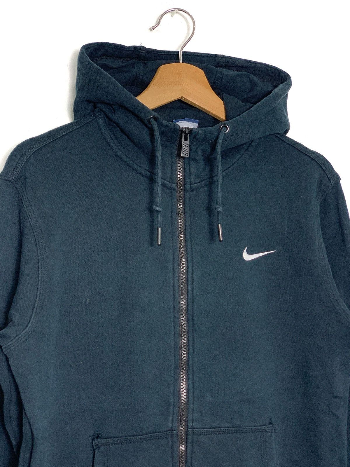 Nike Vintage Distressed Nike Zipper Hoodie Size US M / EU 48-50 / 2 - 2 Thumbnail