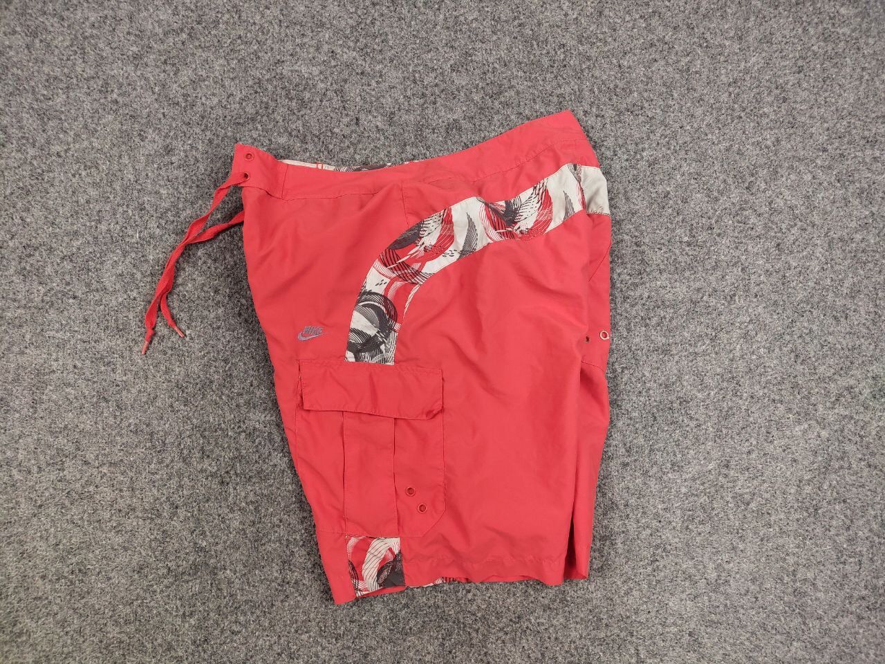 Nike Vintage 00's Nike Cargo Pocket Logo Shorts Style Y2K Size US 34 / EU 50 - 7 Thumbnail