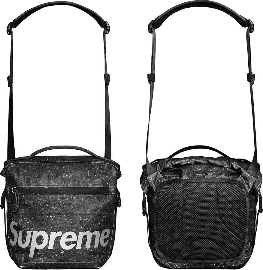 Supreme Supreme FW20 Reflective/Waterproof Shoulder bag BRAND NEW Size ONE SIZE - 1 Thumbnail