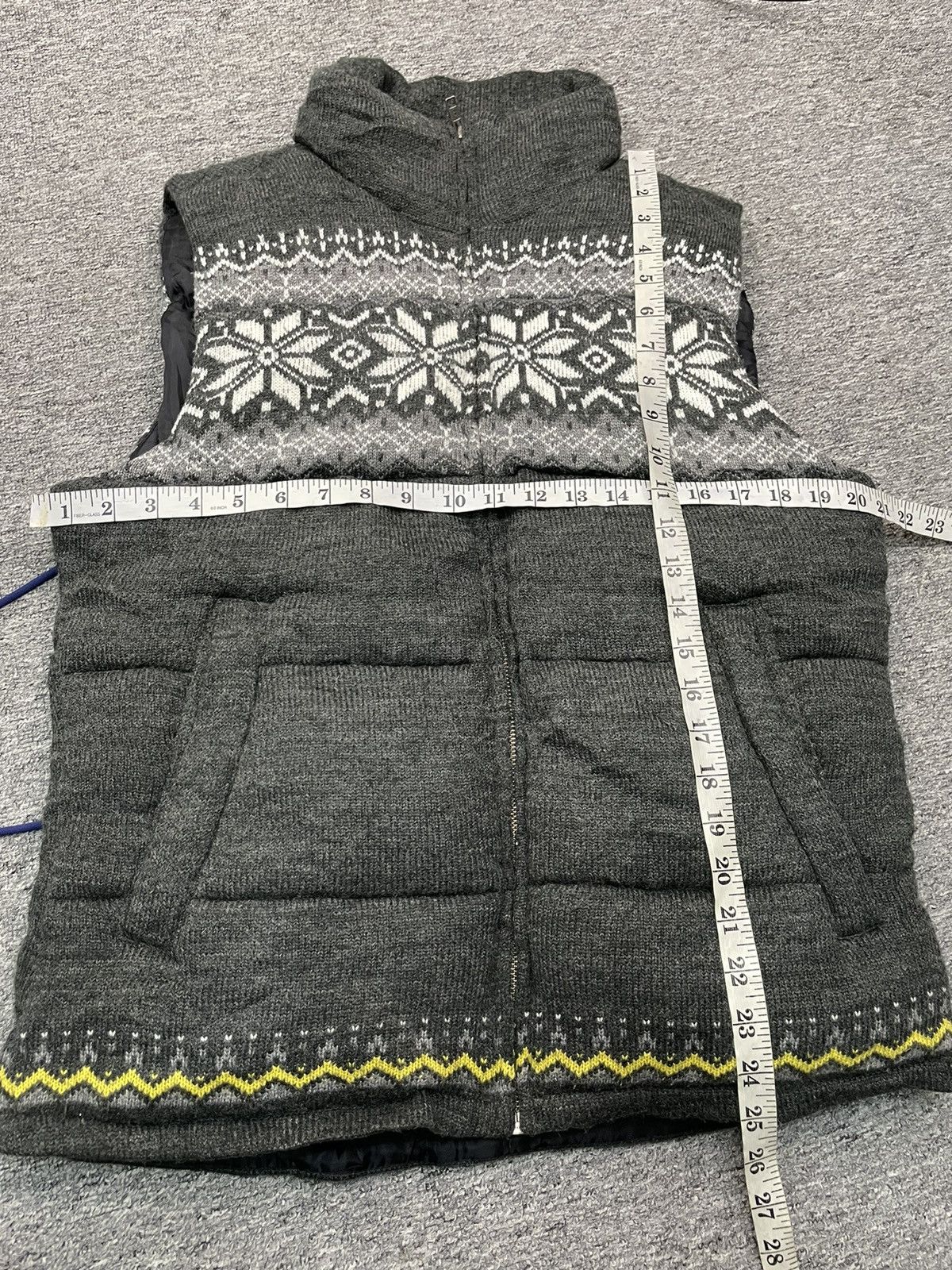 Global Work Vintage Global Work Japan Puffer Vest Jacket Native Navajo Size US L / EU 52-54 / 3 - 4 Thumbnail