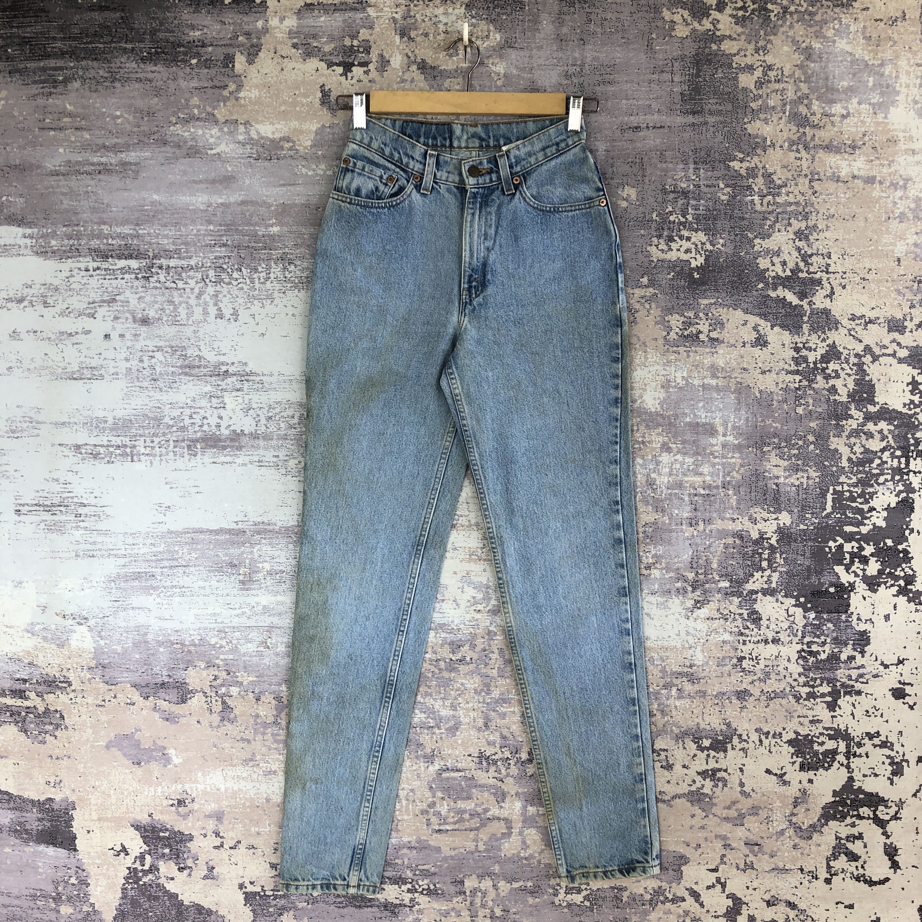 Levi's × Vintage Vintage Levi's Sun Faded Jeans Levis Dirty Light Wash Denim Size 24" / US 00 / IT 34 - 1 Thumbnail