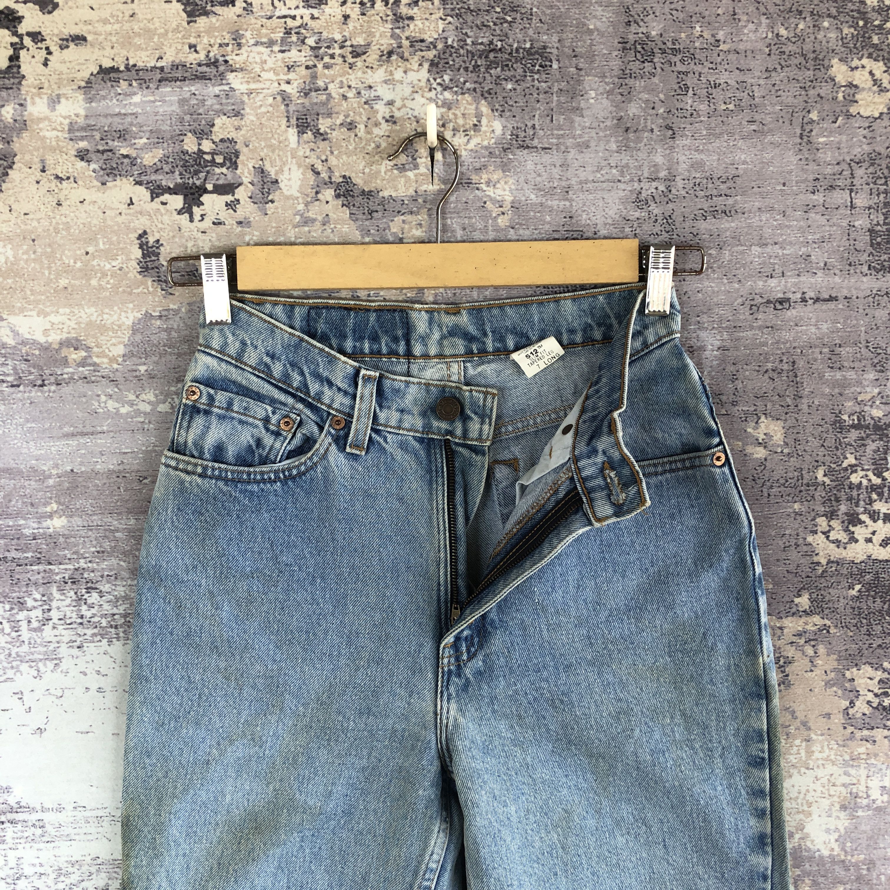Levi's × Vintage Vintage Levi's Sun Faded Jeans Levis Dirty Light Wash Denim Size 24" / US 00 / IT 34 - 6 Thumbnail