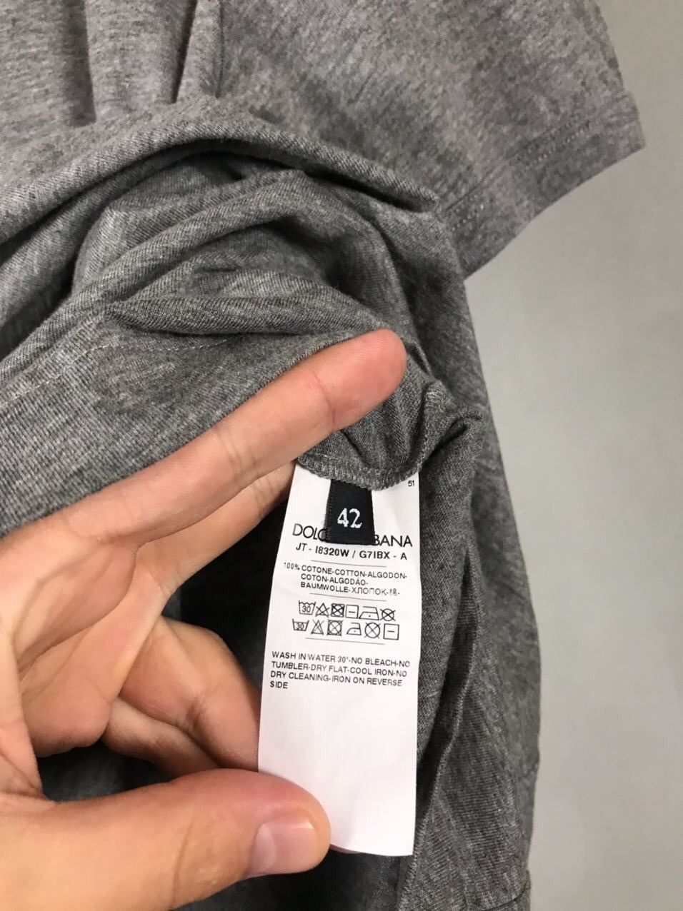 Dolce & Gabbana Dolce & Gabbana Luxury Gray Tee Size US S / EU 44-46 / 1 - 5 Thumbnail