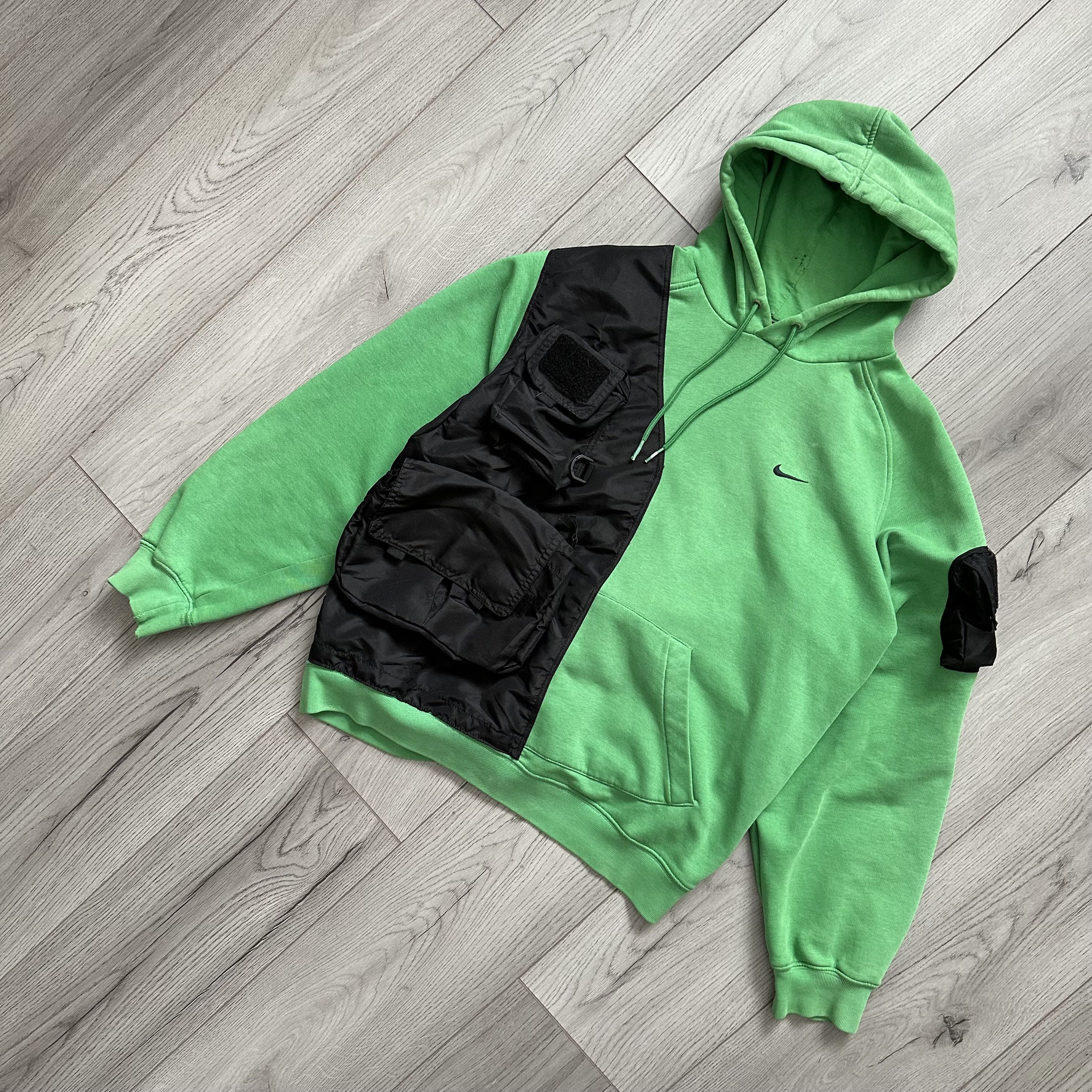 Nike Nike 1 OF 1 Techwear Multipocket Vest Custom Hoodie Size US M / EU 48-50 / 2 - 1 Thumbnail