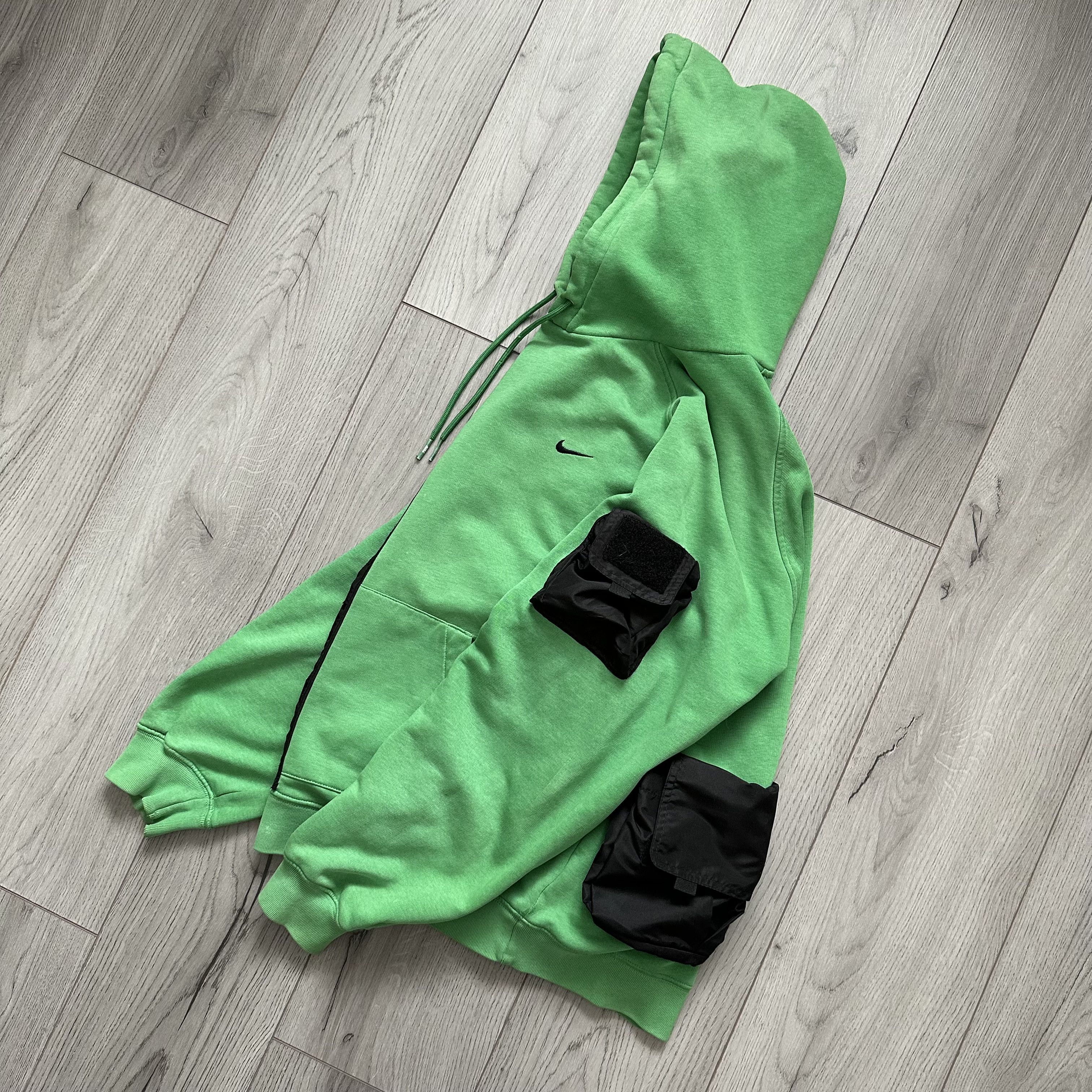 Nike Nike 1 OF 1 Techwear Multipocket Vest Custom Hoodie Size US M / EU 48-50 / 2 - 3 Thumbnail
