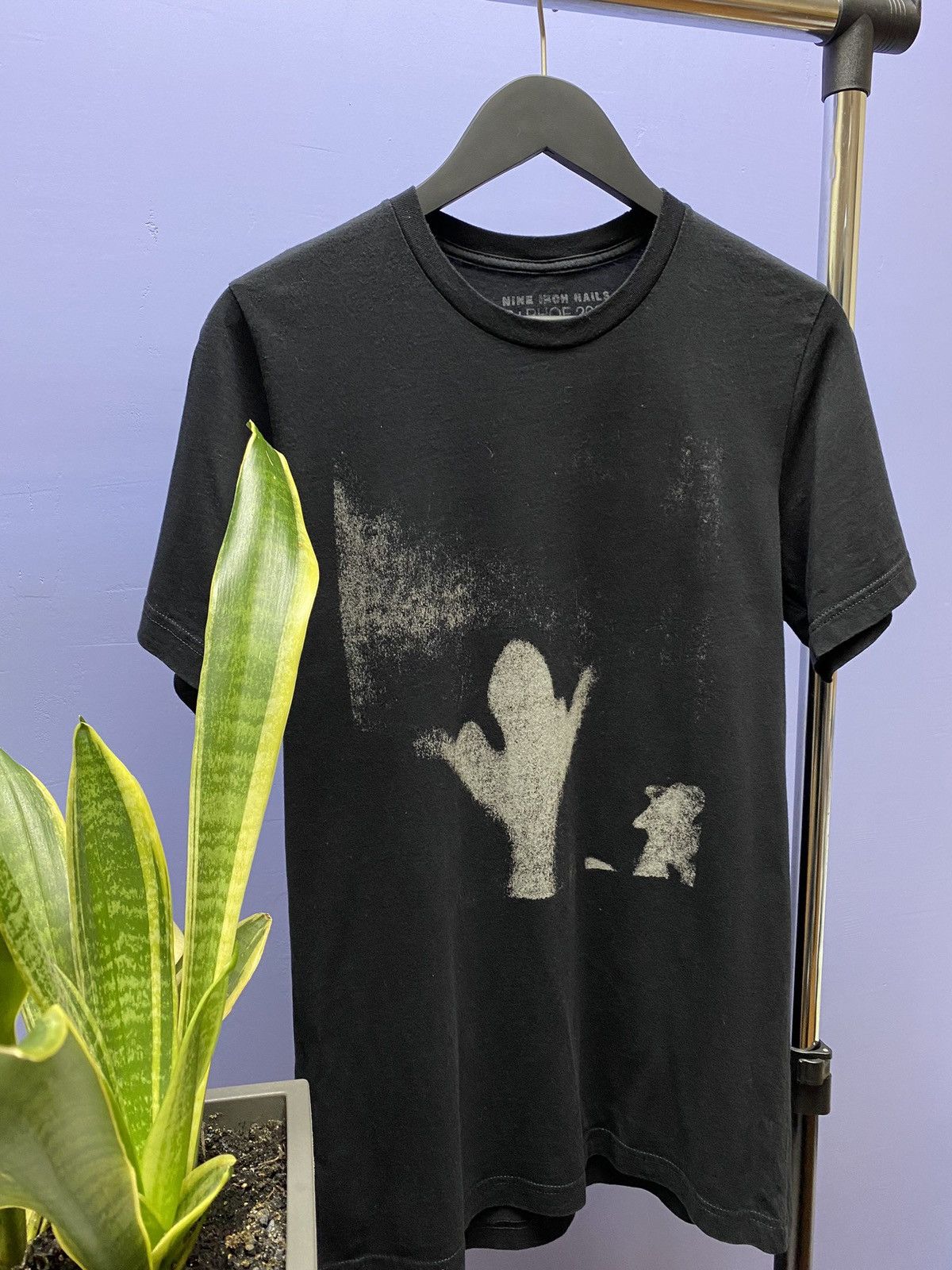 Band Tees Rare Nine Inch Nails R+RHOF 2020 Limited Edition T Shirt Size US S / EU 44-46 / 1 - 3 Thumbnail