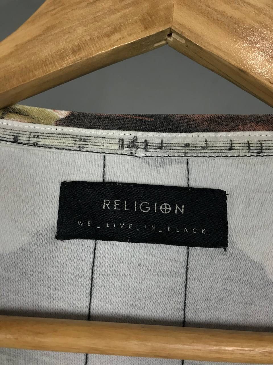 Other Religion luxury skulls skeleton overprinted tee Size US L / EU 52-54 / 3 - 9 Thumbnail