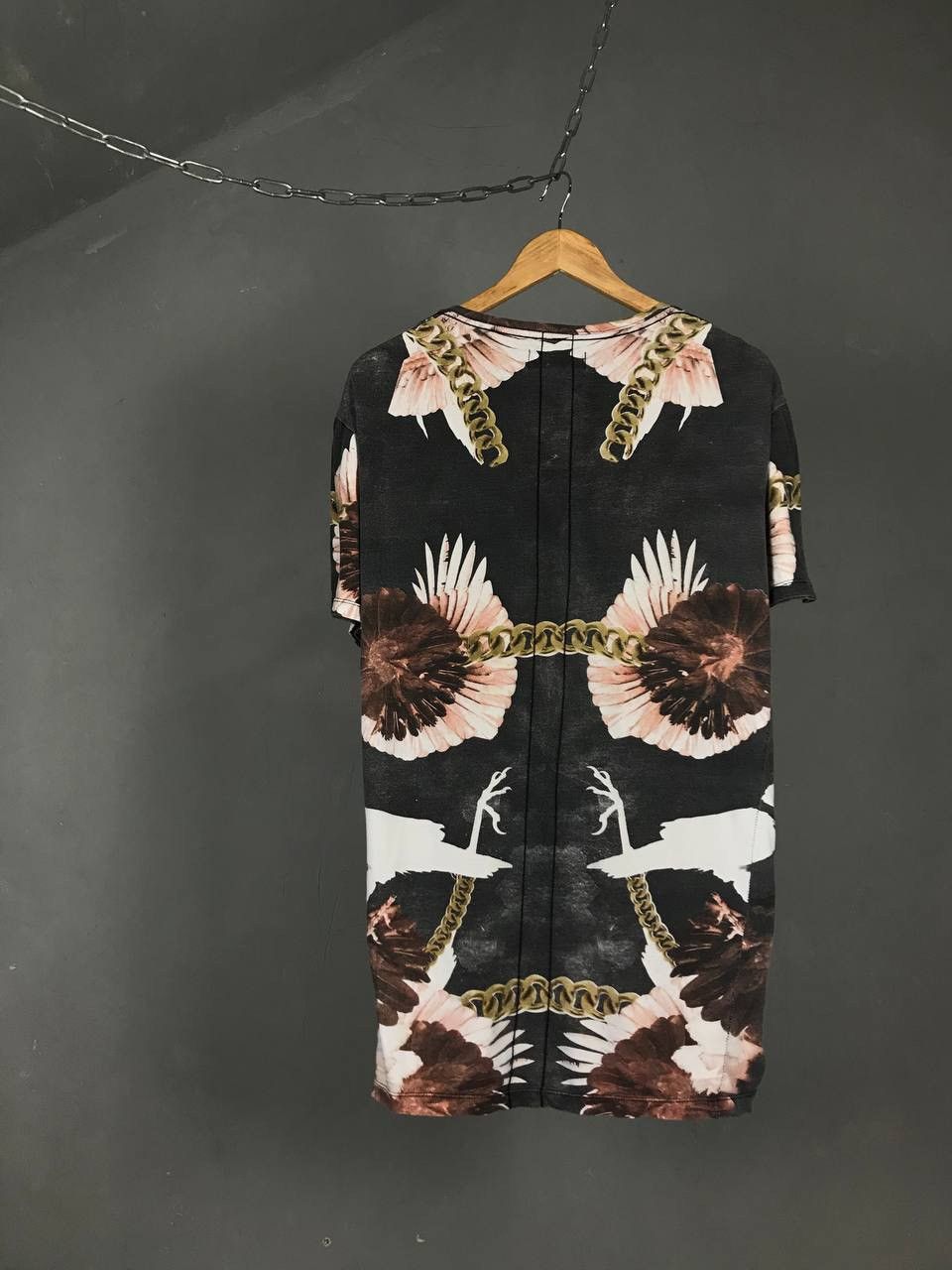 Other Religion luxury skulls skeleton overprinted tee Size US L / EU 52-54 / 3 - 10 Thumbnail