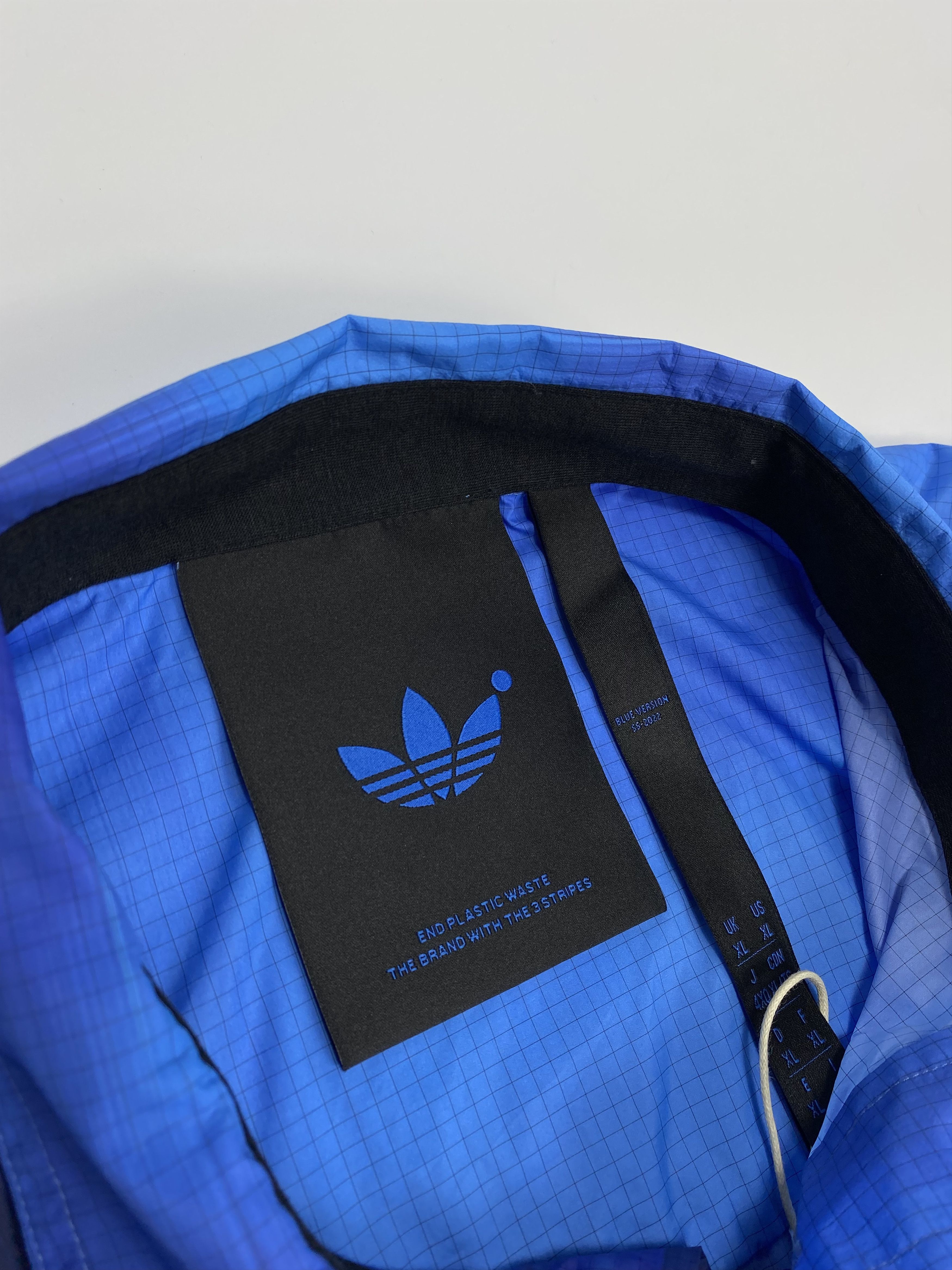 Adidas × Japanese Brand Adidas Blue Version SS22 Nylon Utility Gradient Shirt Size US XL / EU 56 / 4 - 4 Thumbnail