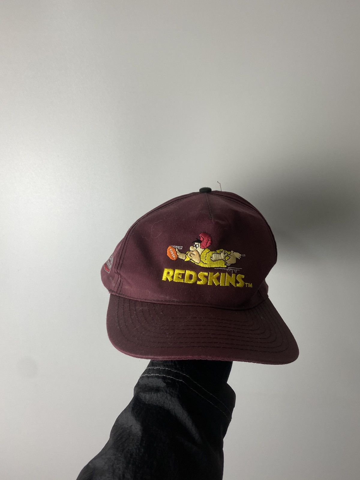 NFL Redskins Flint Stones 1994 NFL vintage hat size OS Size ONE SIZE - 1 Thumbnail