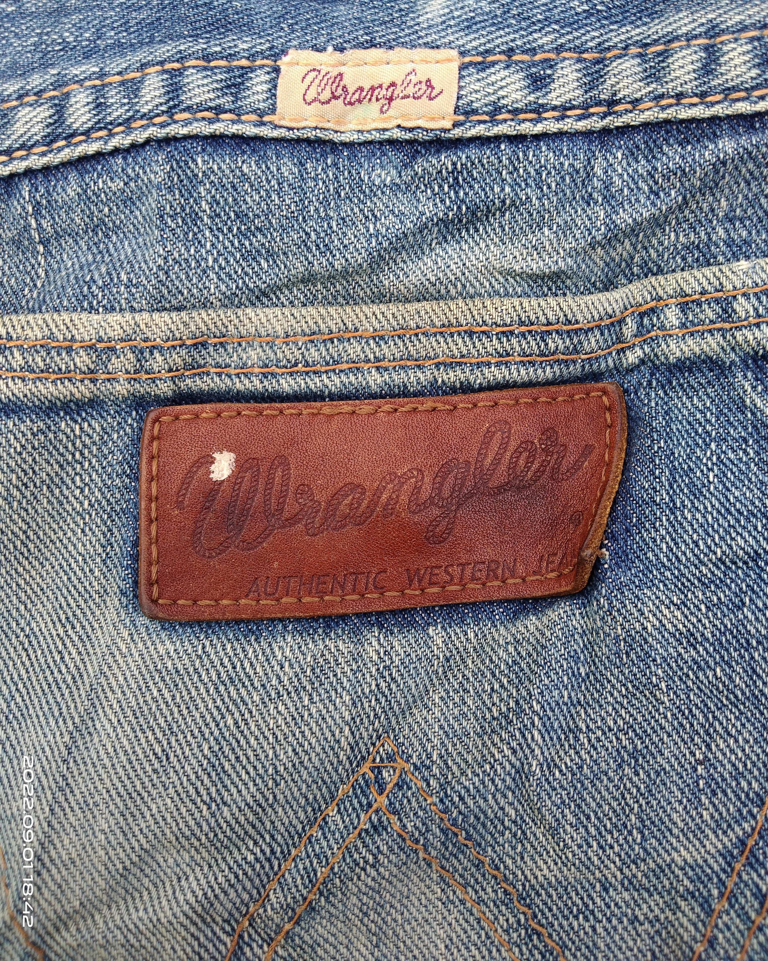 Wrangler SUPER SICK⚡DiSTRESSED PACTHWORK WRANGLER MADE IN 🎌 Size US 30 / EU 46 - 7 Thumbnail