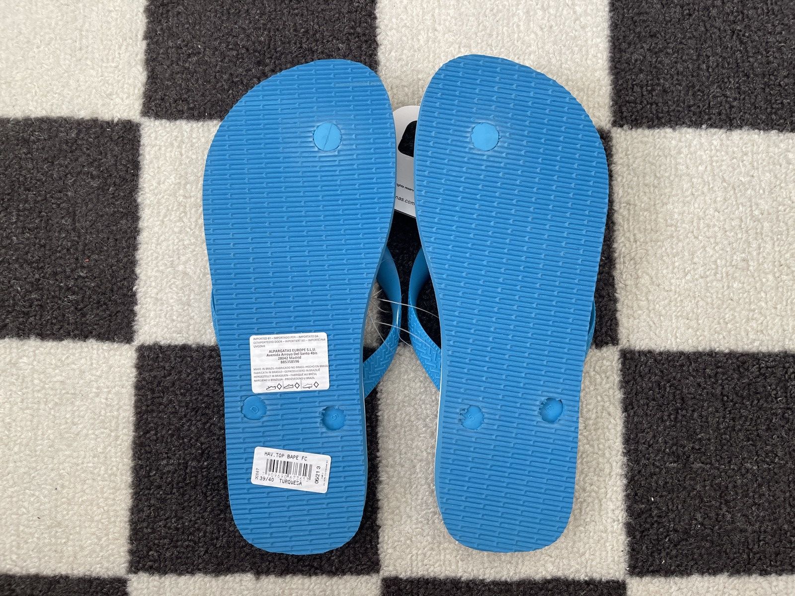 Bape Bape x Havaianas Sandals Size US 8 / EU 41 - 2 Thumbnail