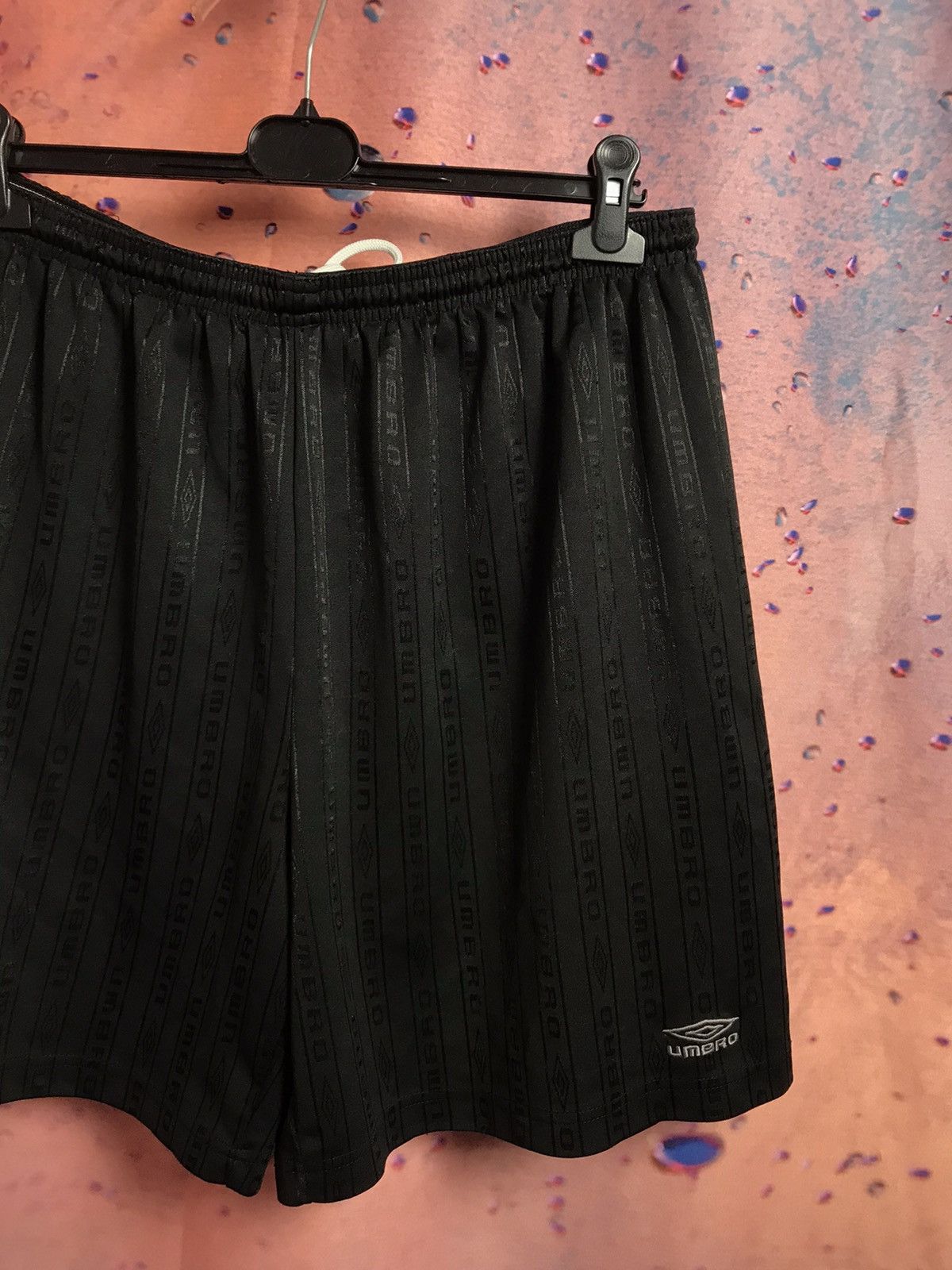 Umbro Umbro vintage 90s streetwear monogram shorts Size US 36 / EU 52 - 1 Thumbnail