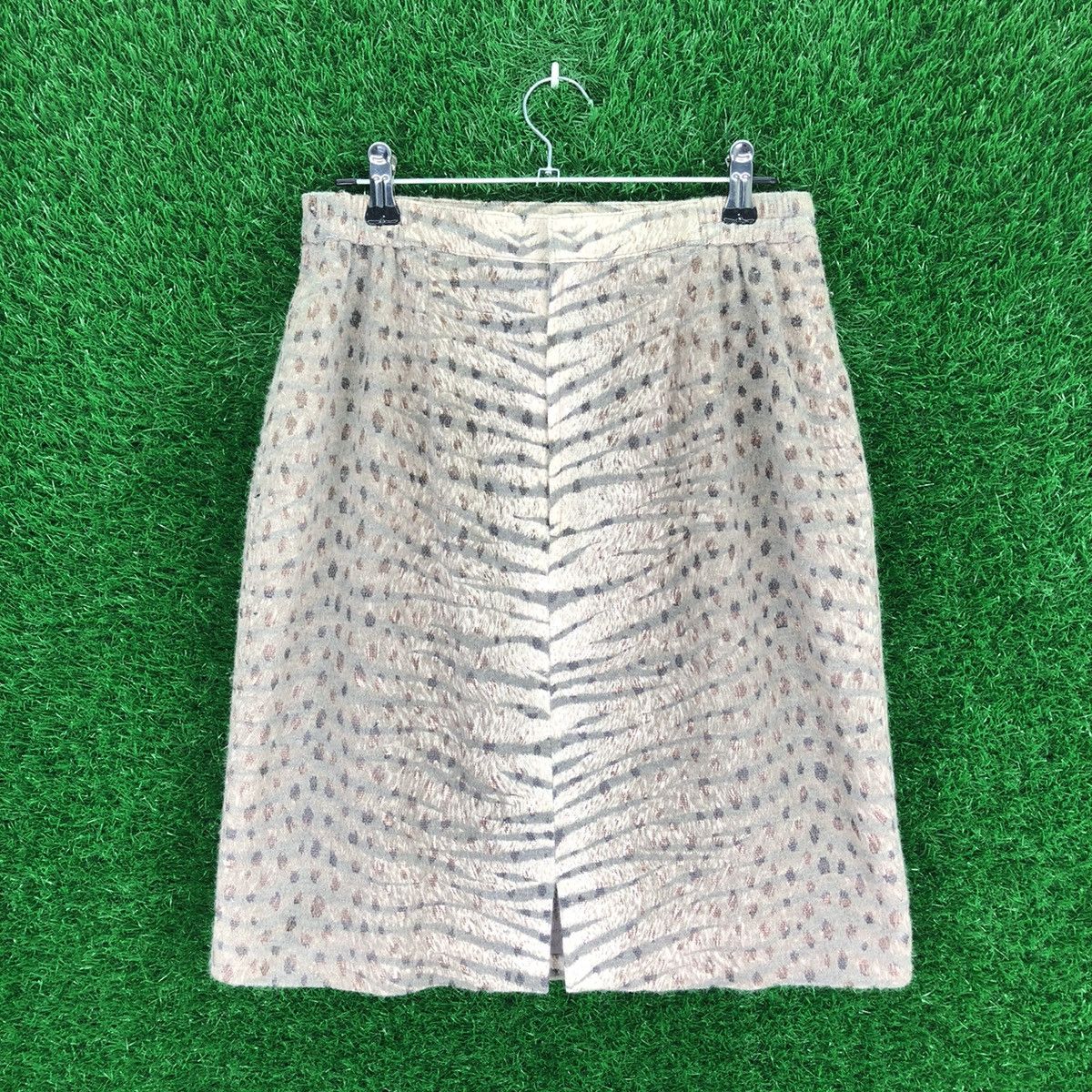 Japanese Brand Vintage 90's Midi Skirt Faux Fur Leopard Tiger by Presto Size 25" / US 0 / IT 36 - 4 Thumbnail