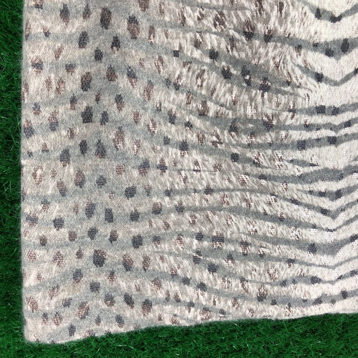 Japanese Brand Vintage 90's Midi Skirt Faux Fur Leopard Tiger by Presto Size 25" / US 0 / IT 36 - 3 Thumbnail
