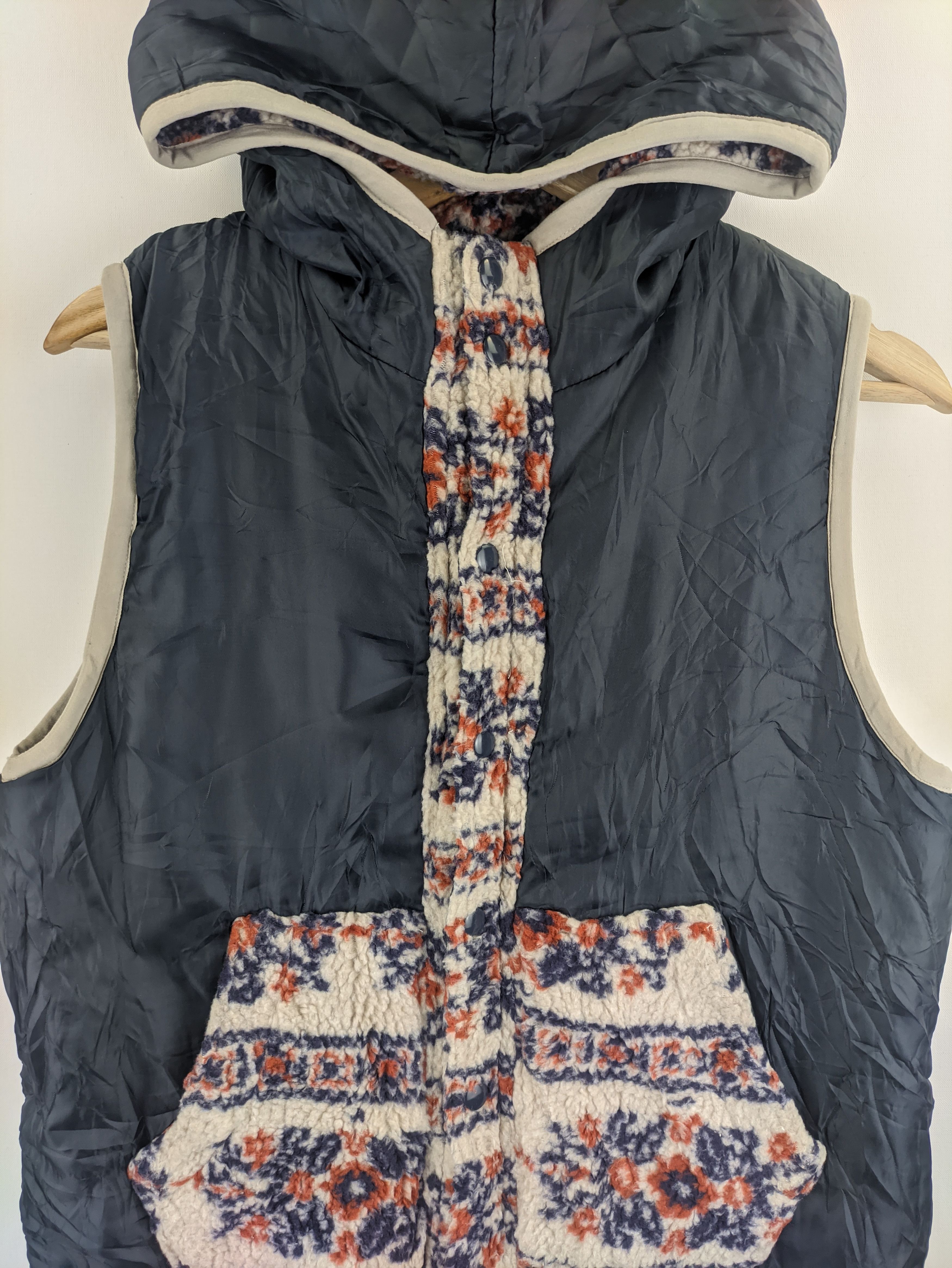 Japanese Brand Steals🔥Sherpa Vest Hooded Navajo Reversible Size US S / EU 44-46 / 1 - 8 Thumbnail