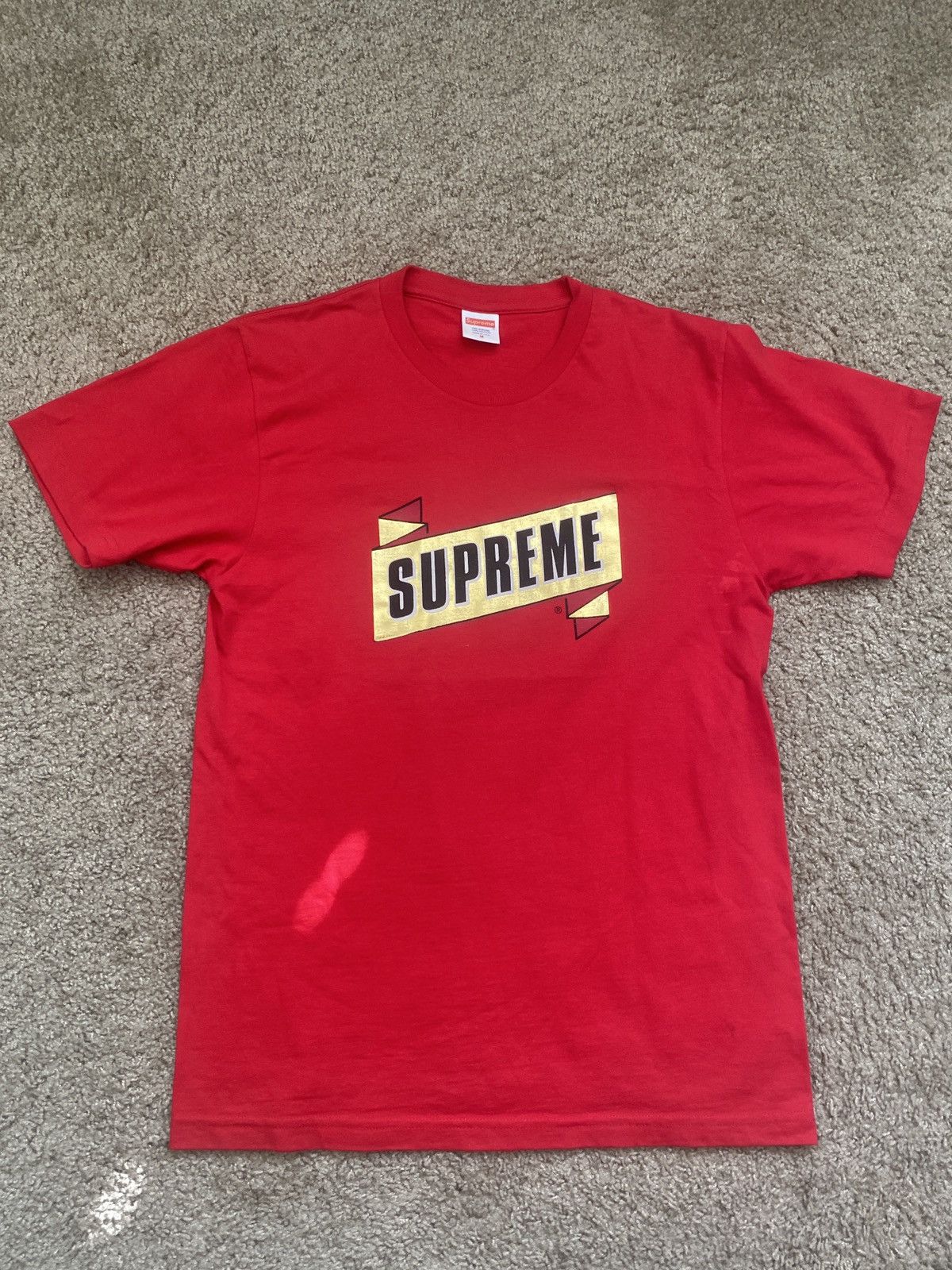 Supreme Supreme gold foil ribbon tshirt Size US M / EU 48-50 / 2 - 1 Thumbnail