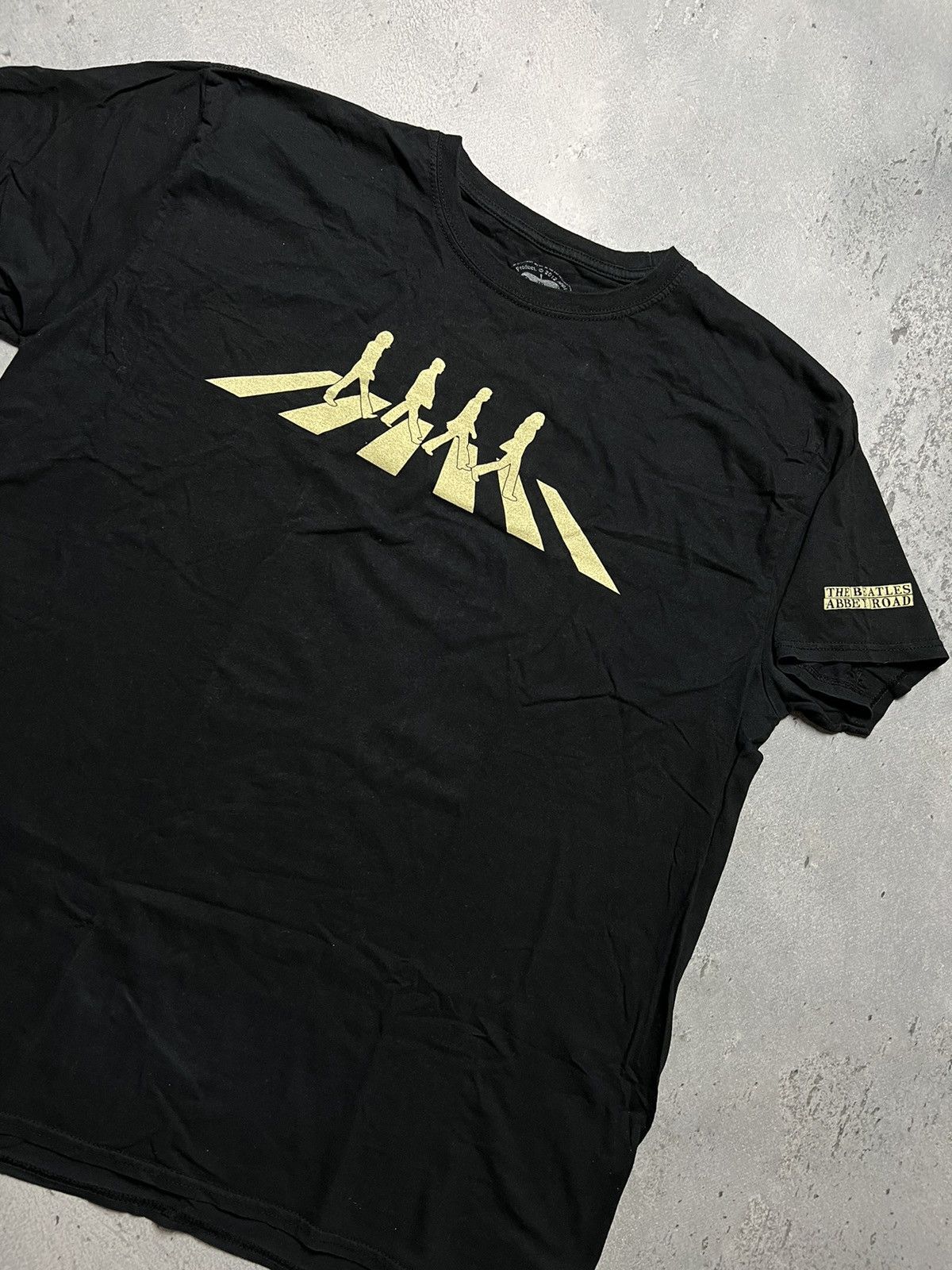 Band Tees © 2012 The Beatles Apple Tee Torn 🔥 Size US XL / EU 56 / 4 - 2 Thumbnail
