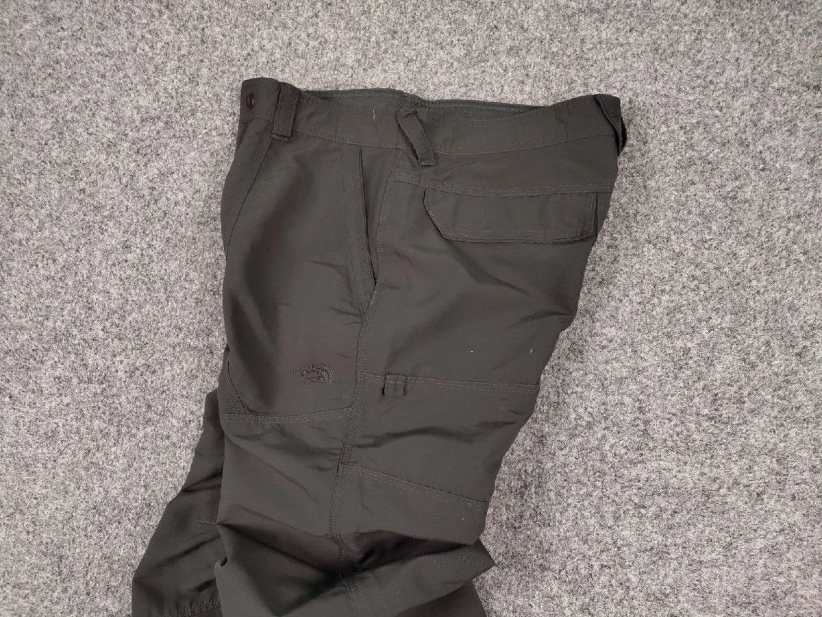 The North Face Vintage The North Face Nylon logo Gray Track Hiking Pants Size US 34 / EU 50 - 18 Thumbnail