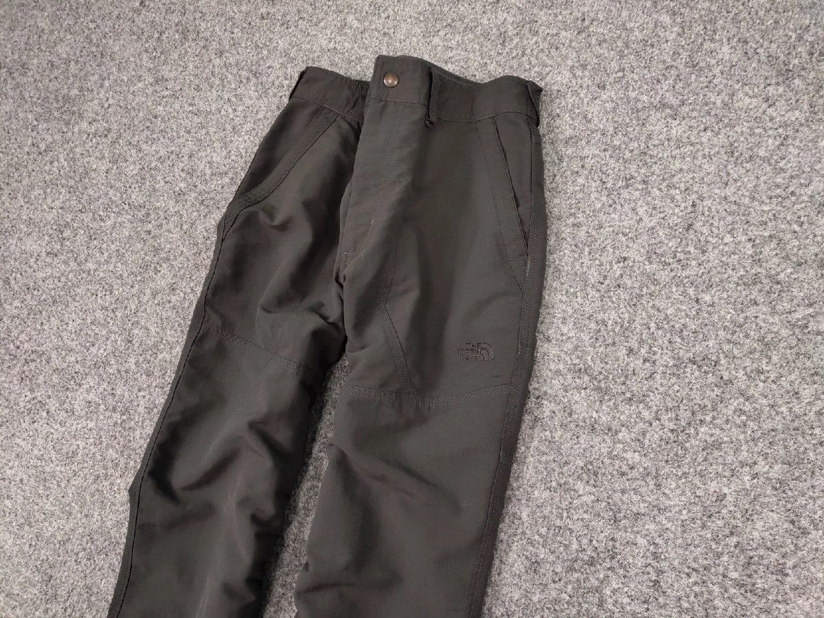 The North Face Vintage The North Face Nylon logo Gray Track Hiking Pants Size US 34 / EU 50 - 4 Thumbnail