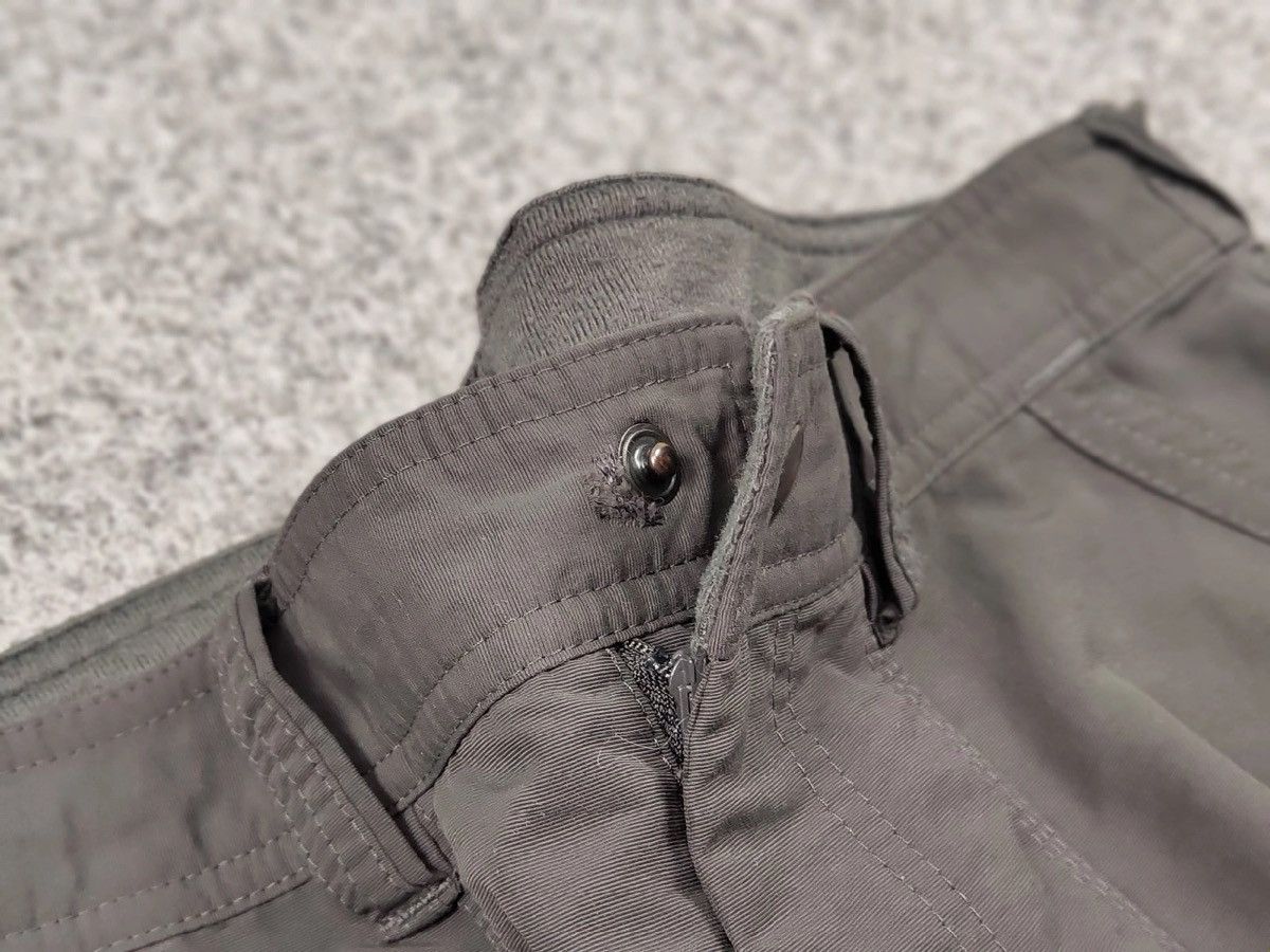 The North Face Vintage The North Face Nylon logo Gray Track Hiking Pants Size US 34 / EU 50 - 13 Thumbnail