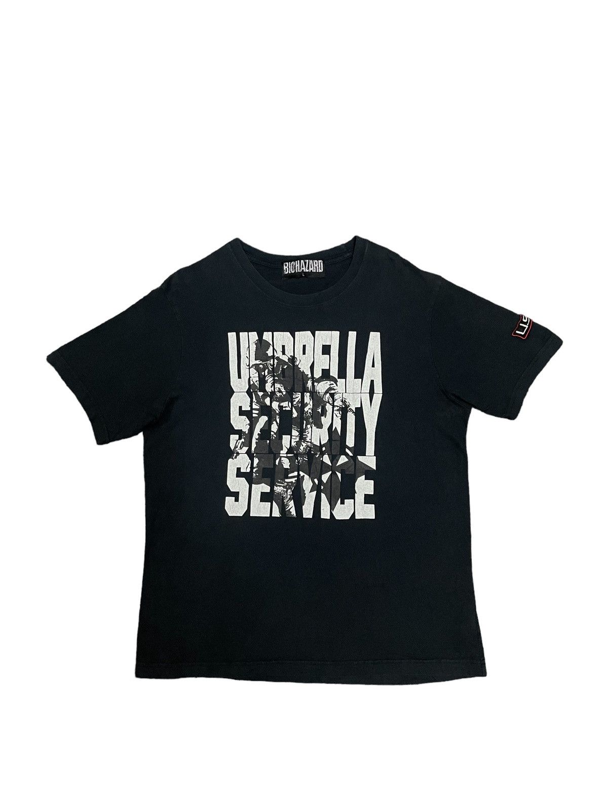 Japanese Brand Vintage Biohazard Umbrella Security Service Tshirt Size US M / EU 48-50 / 2 - 1 Thumbnail