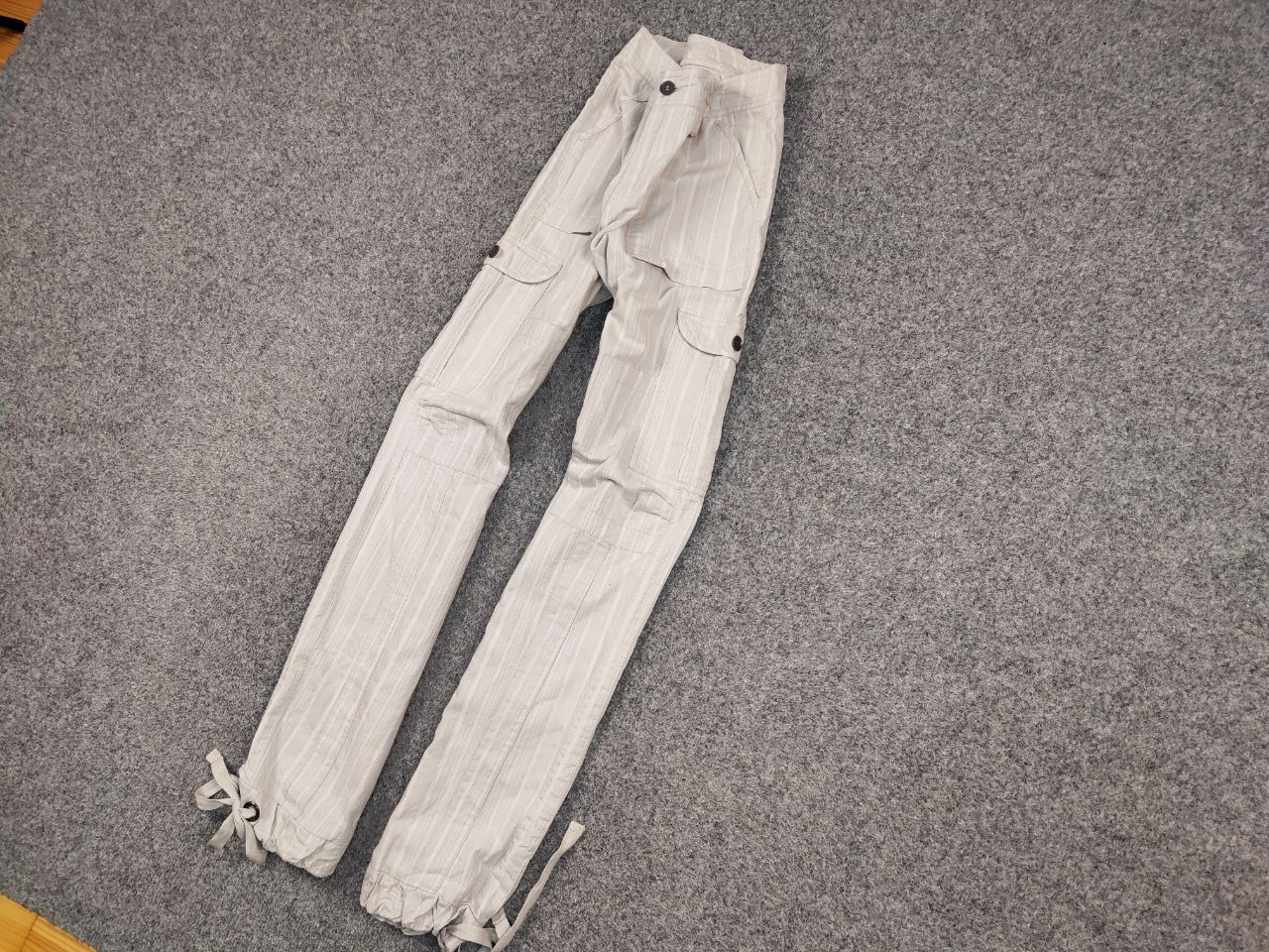 Japanese Brand Vintage 90's Japanese Bondage Zip Bootcut Gray Cargo Pants Size 27" / US 4 / IT 40 - 3 Thumbnail