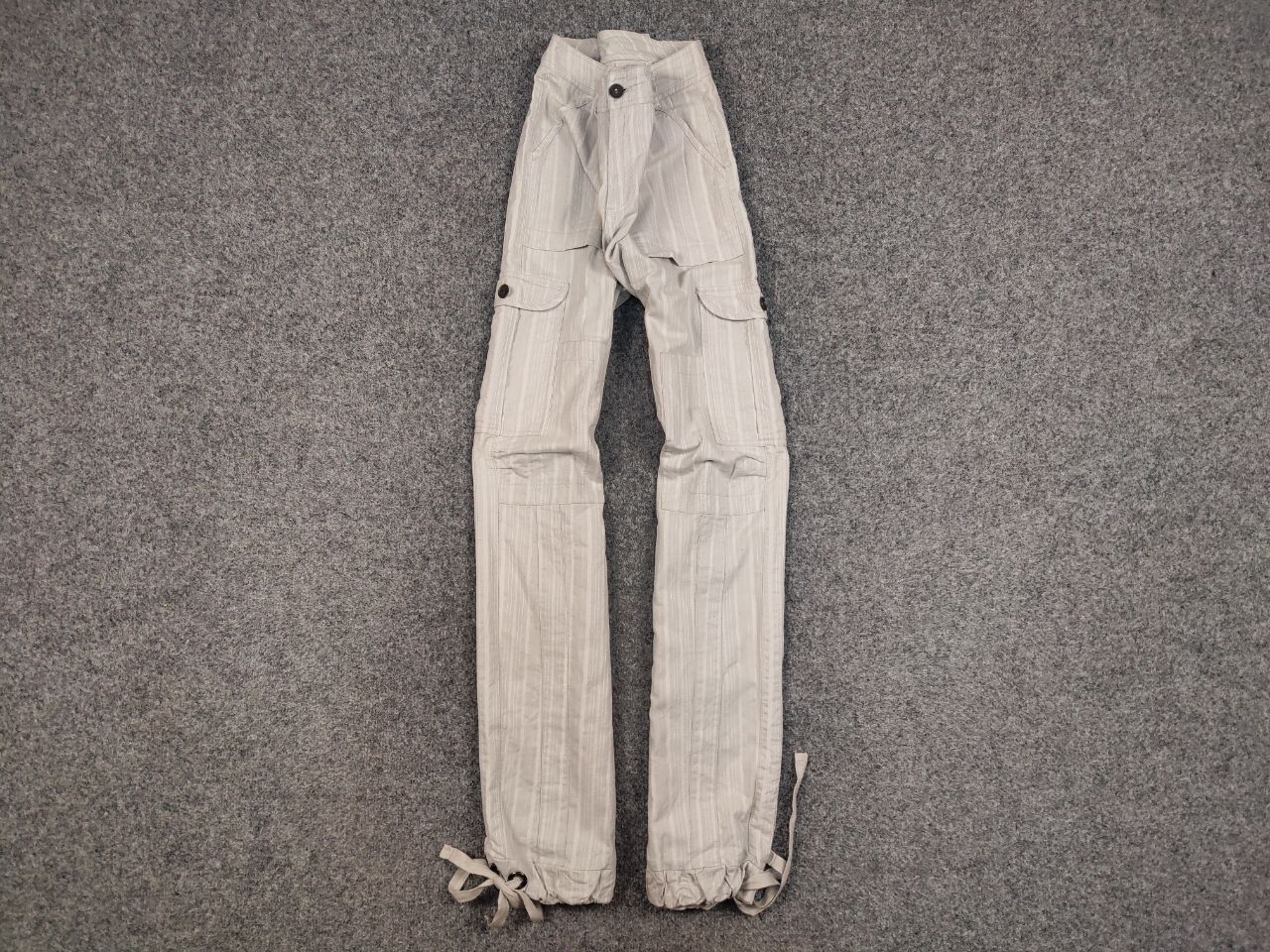 Japanese Brand Vintage 90's Japanese Bondage Zip Bootcut Gray Cargo Pants Size 27" / US 4 / IT 40 - 1 Thumbnail