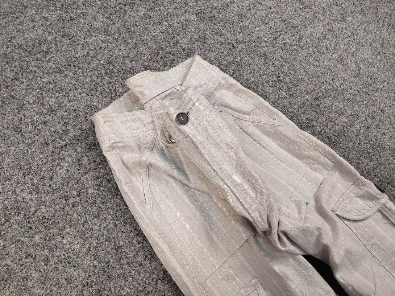 Japanese Brand Vintage 90's Japanese Bondage Zip Bootcut Gray Cargo Pants Size 27" / US 4 / IT 40 - 10 Thumbnail