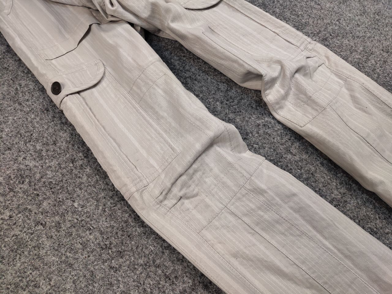 Japanese Brand Vintage 90's Japanese Bondage Zip Bootcut Gray Cargo Pants Size 27" / US 4 / IT 40 - 8 Thumbnail